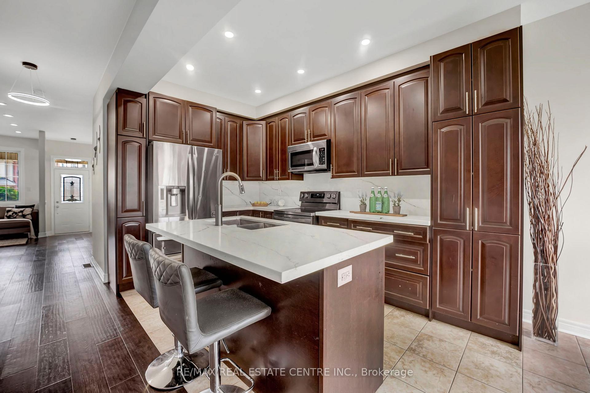 Photo 13 of 25 Shediac Road, Brampton, Bram West — HOMEH