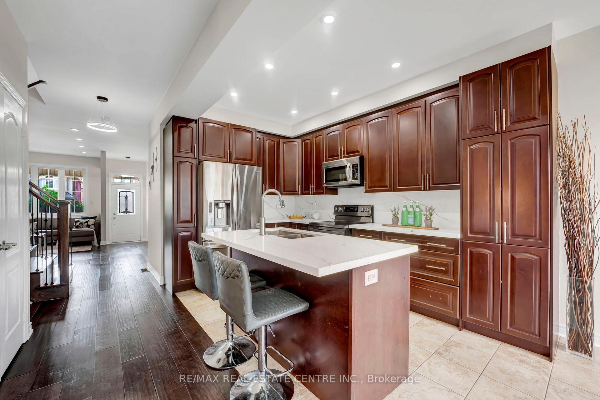 Photo 15 of 25 Shediac Road, Brampton, Bram West — HOMEH