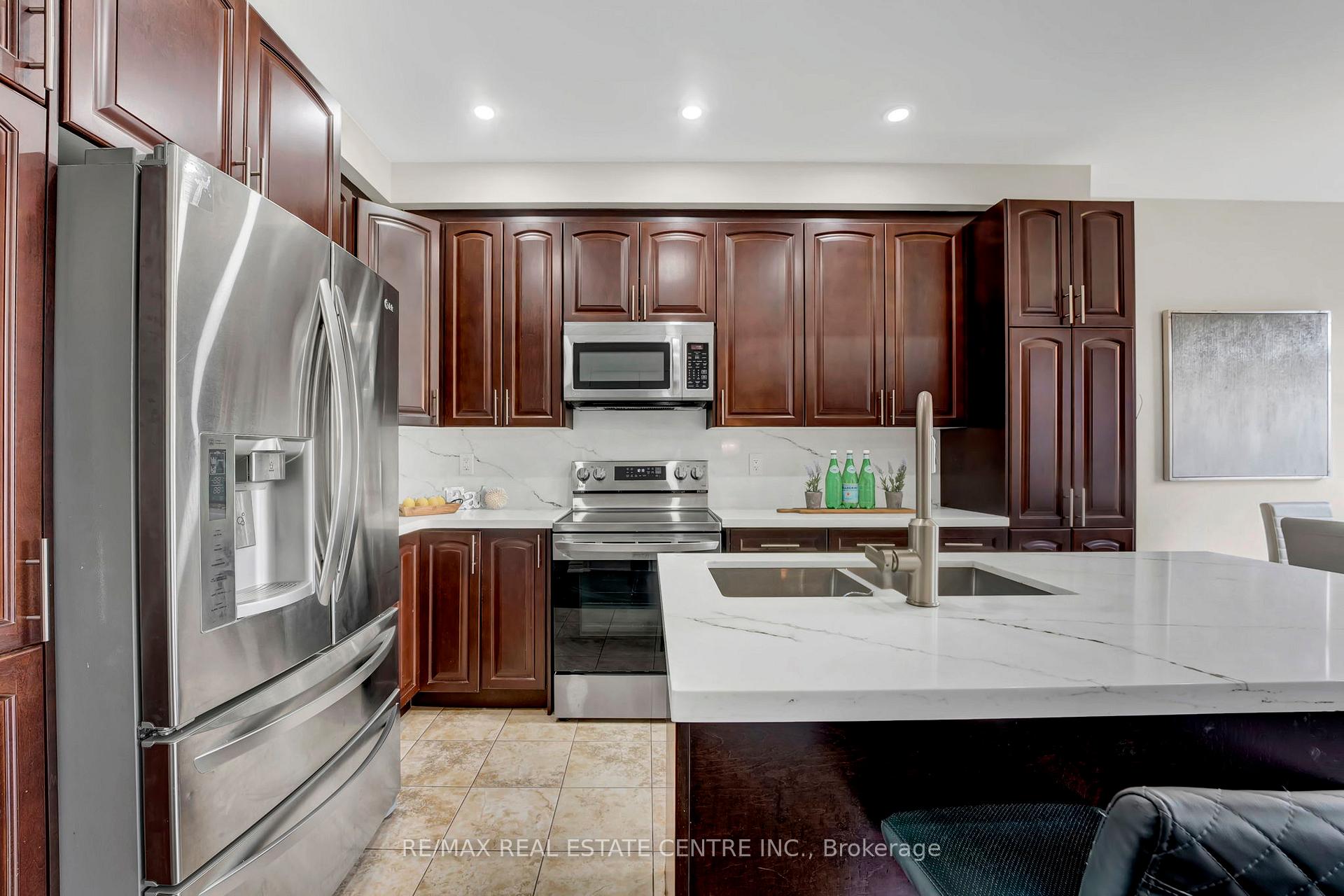 Photo 16 of 25 Shediac Road, Brampton, Bram West — HOMEH