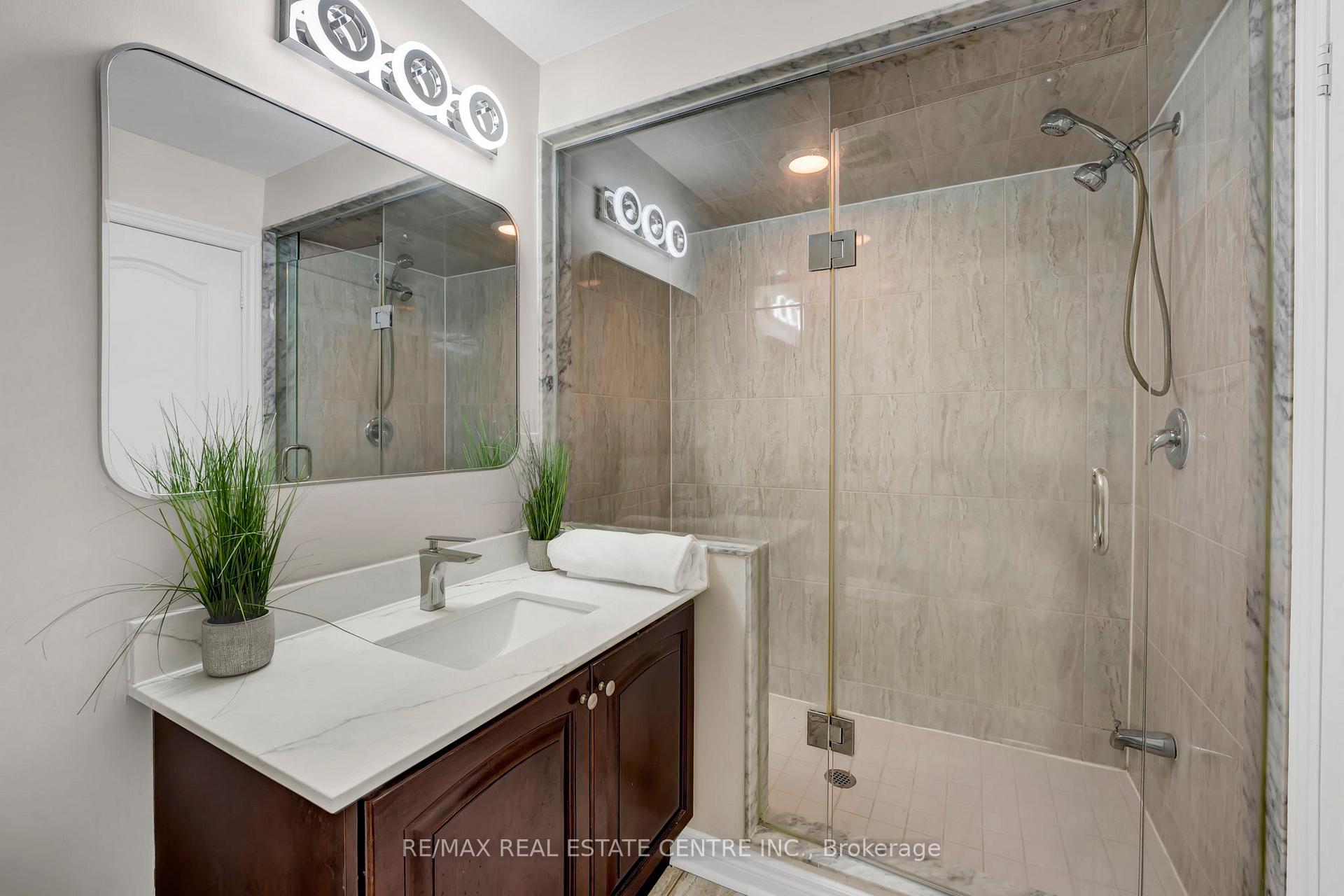 Photo 31 of 25 Shediac Road, Brampton, Bram West — HOMEH