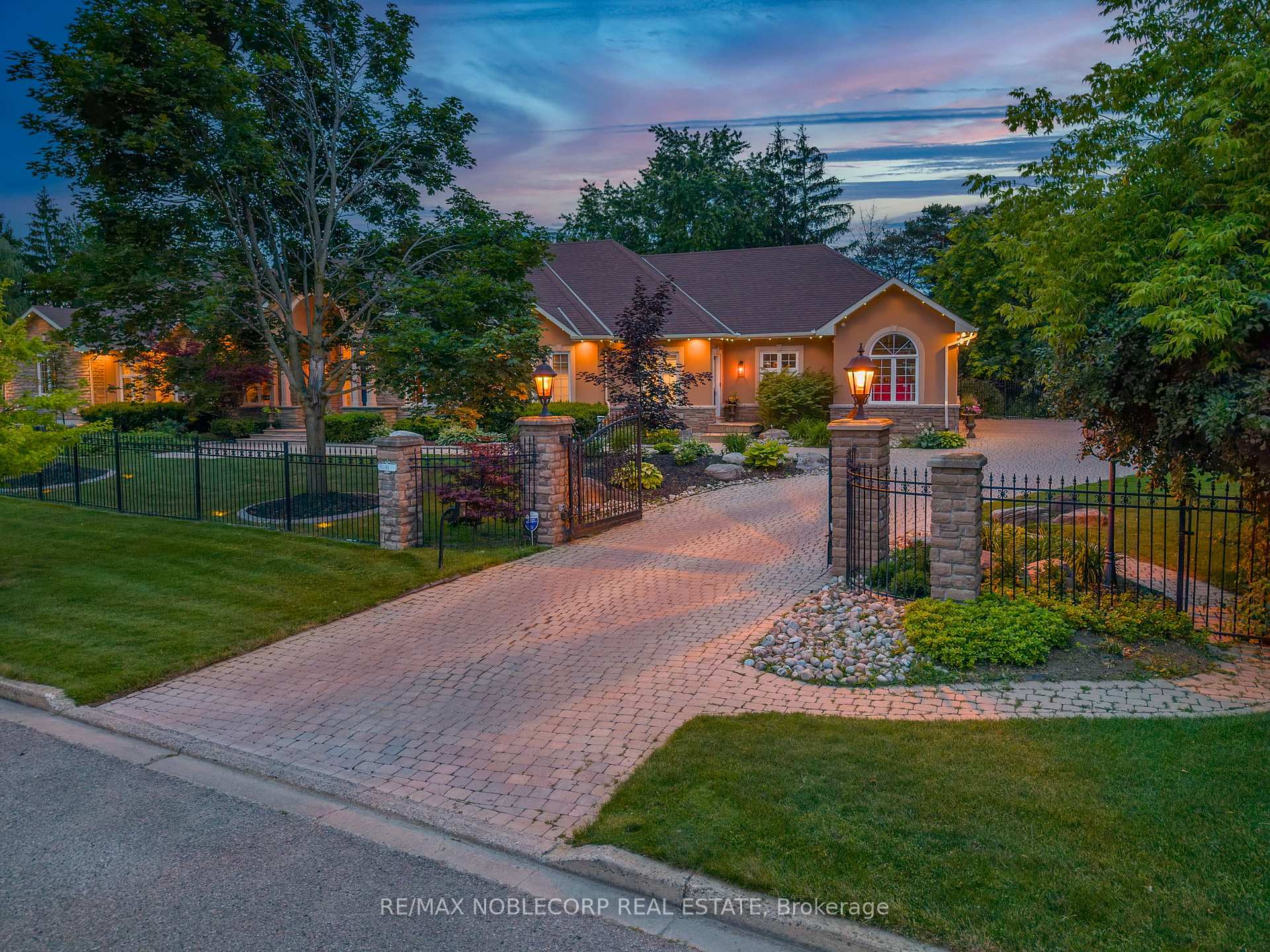 Photo 50 of 80 Carmichael Crescent, King, King City — HOMEH