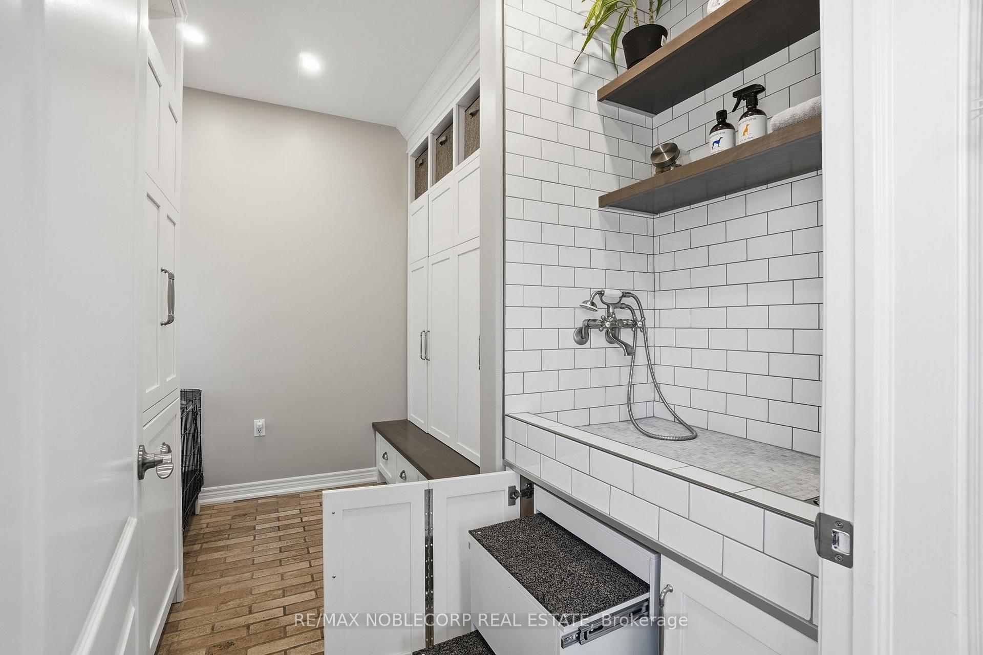 Photo 38 of 80 Carmichael Crescent, King, King City — HOMEH