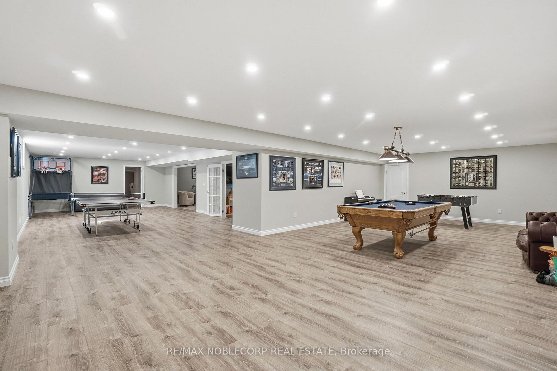 Photo 40 of 80 Carmichael Crescent, King, King City — HOMEH