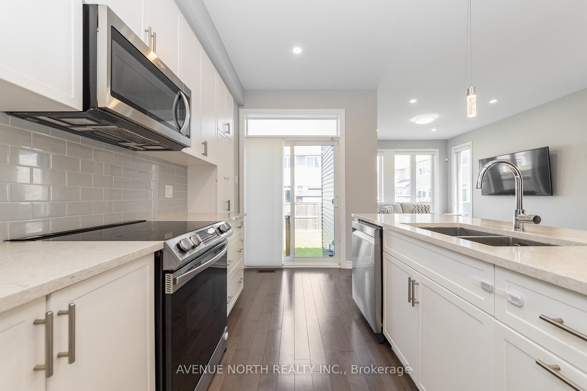 Photo 8 of 87 Nepeta Crescent, Ottawa, Blossom Park/Kemp Park/Findlay Creek — HOMEH