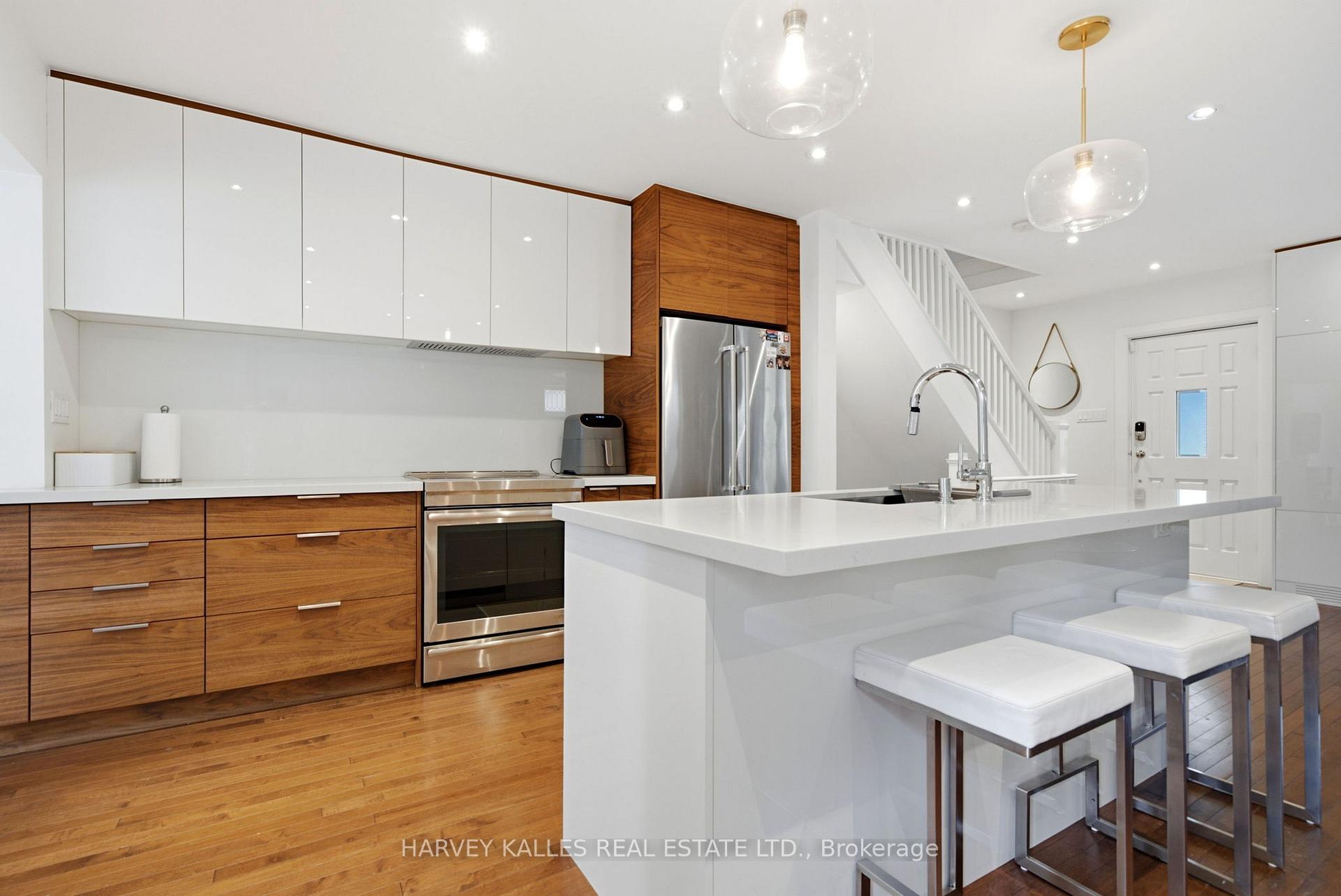 Photo 16 of 67 Falcon Street, Toronto, Mount Pleasant East — HOMEH