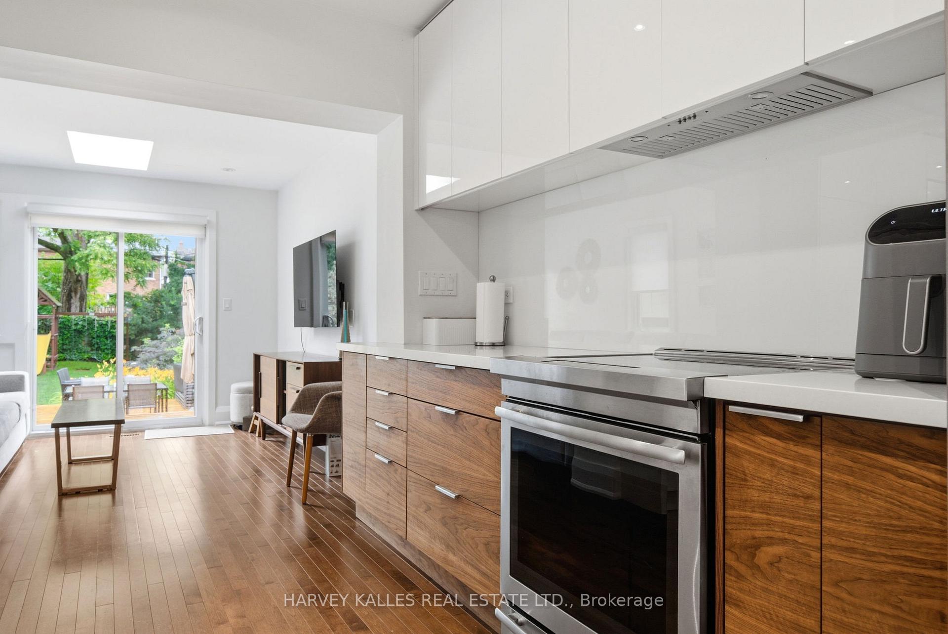 Photo 18 of 67 Falcon Street, Toronto, Mount Pleasant East — HOMEH