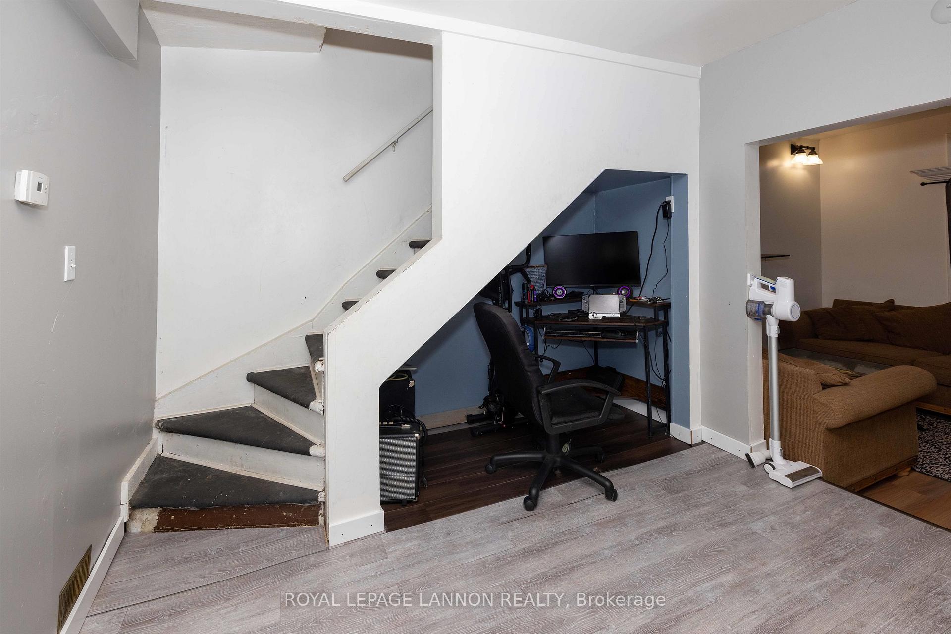Photo 9 of 607 Wiley Street, Thunder Bay, East End — HOMEH