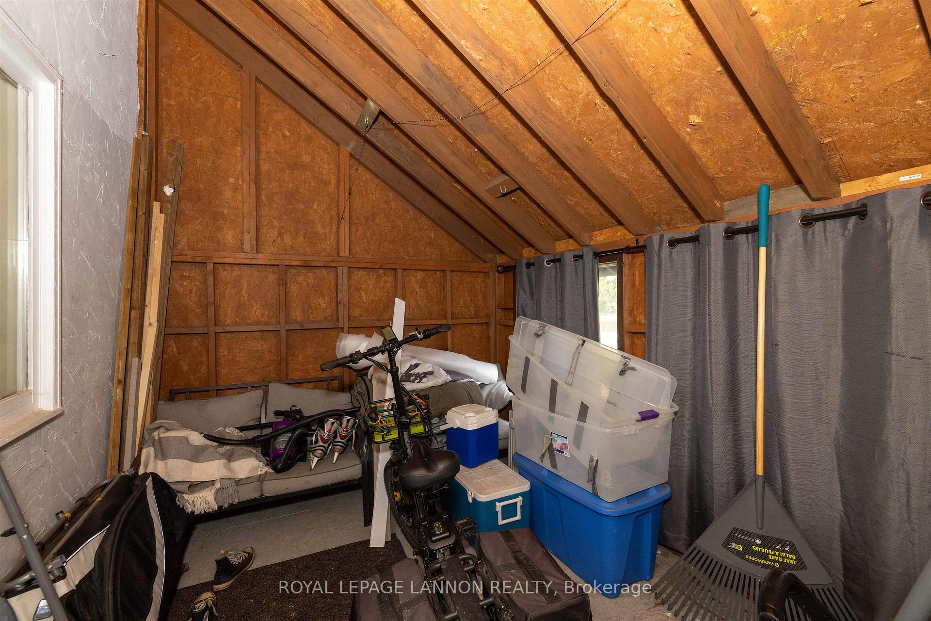 Photo 17 of 607 Wiley Street, Thunder Bay, East End — HOMEH