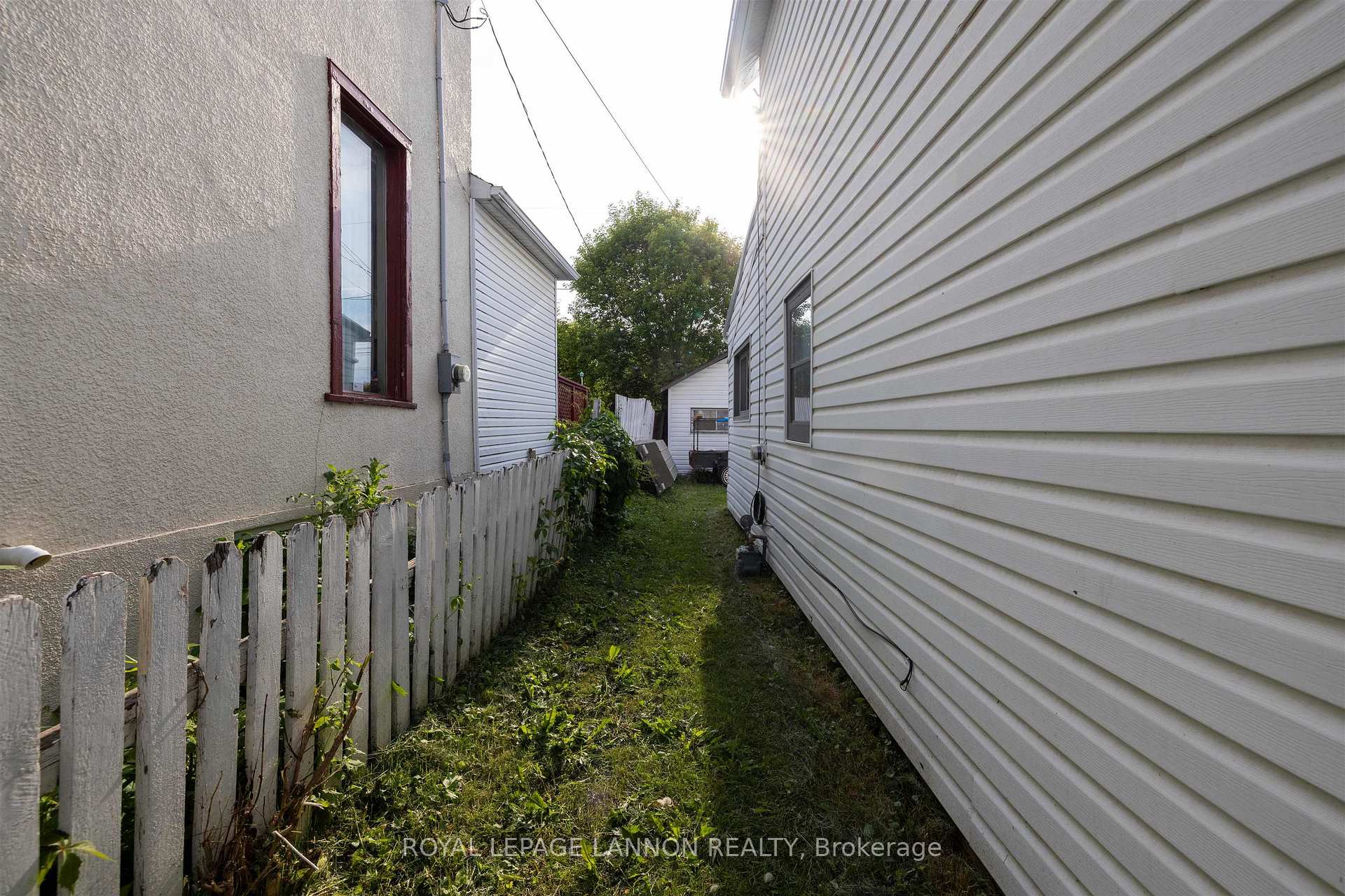 Photo 18 of 607 Wiley Street, Thunder Bay, East End — HOMEH