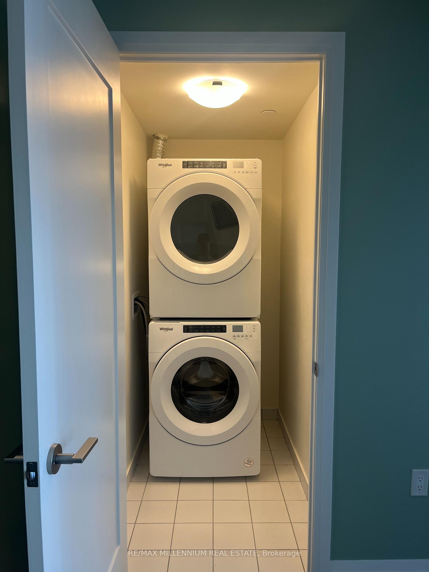 Photo 5 of Unit 2104, 9000 Jane Street, Vaughan, Concord — HOMEH