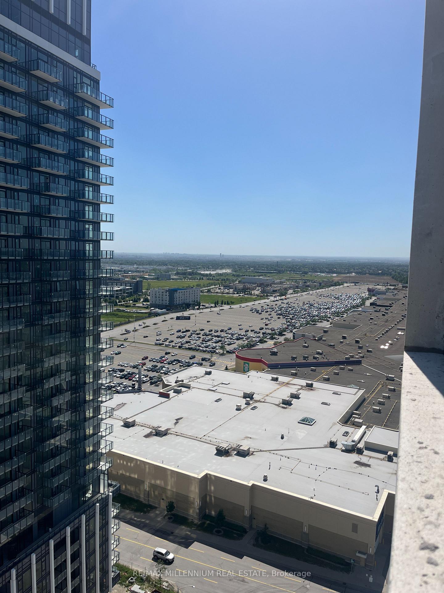 Photo 10 of Unit 2104, 9000 Jane Street, Vaughan, Concord — HOMEH