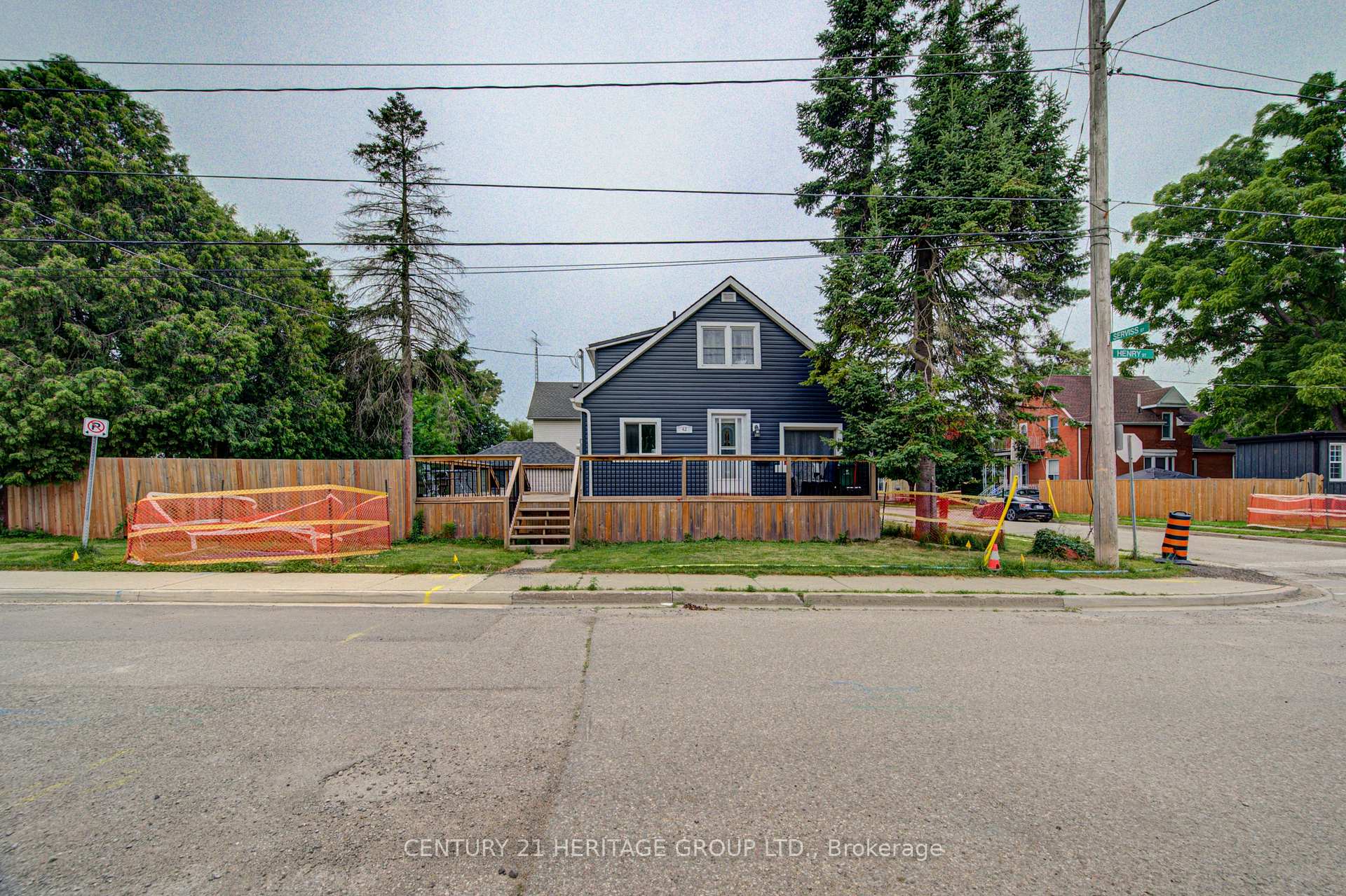 Photo 4 of 42 Henry Street, Cambridge, Christopher-Champlain — HOMEH