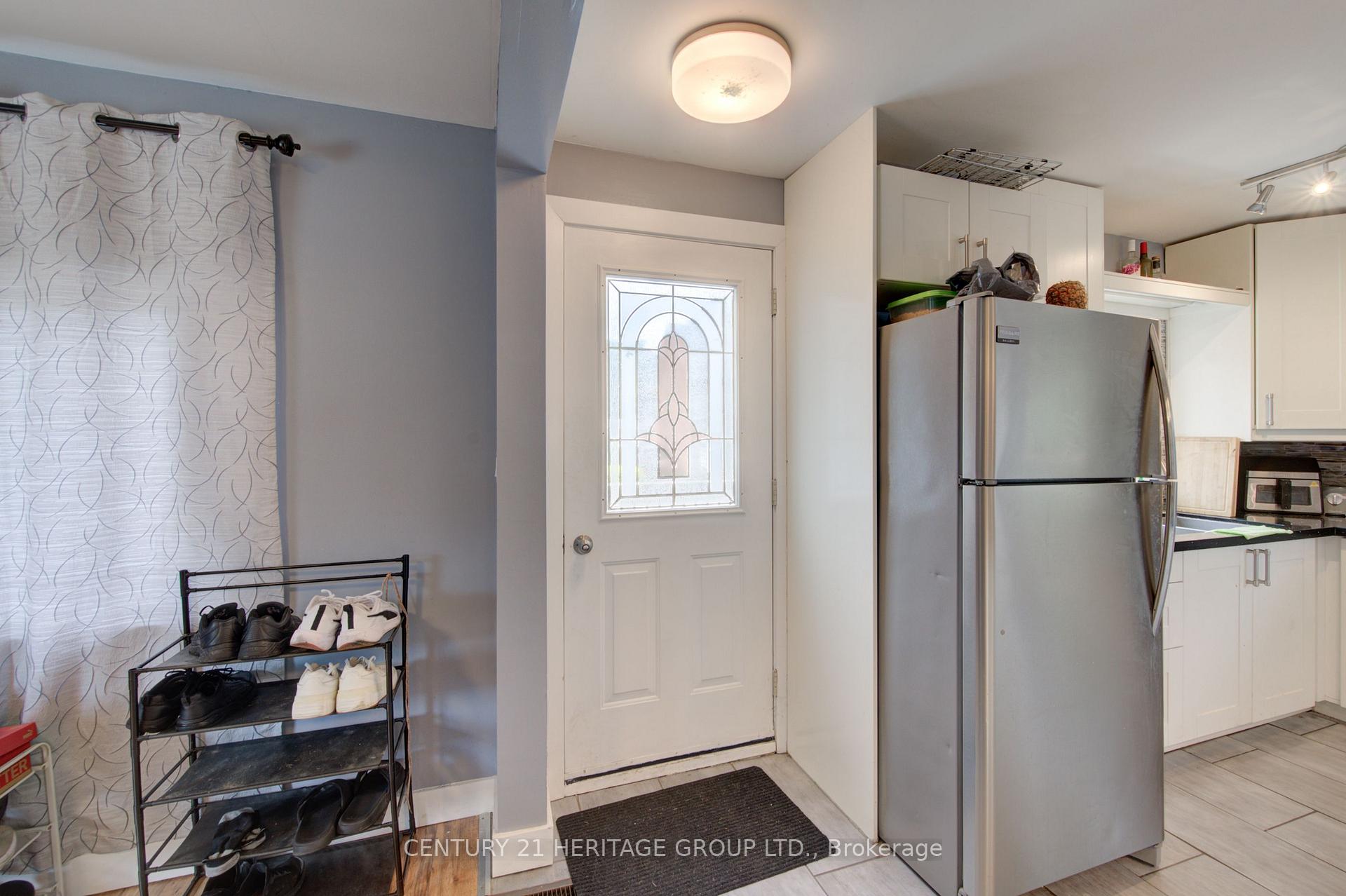Photo 13 of 42 Henry Street, Cambridge, Christopher-Champlain — HOMEH