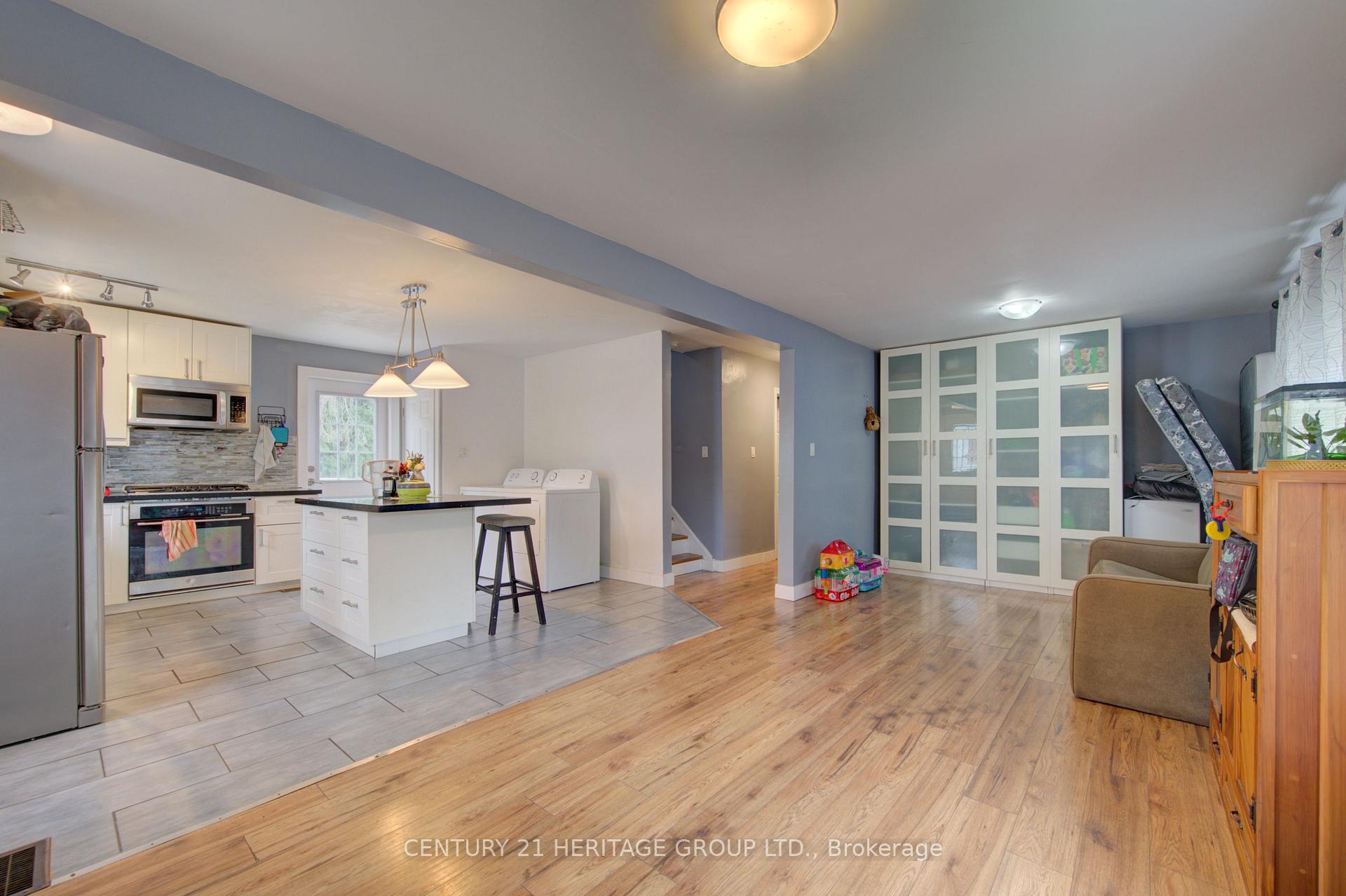Photo 15 of 42 Henry Street, Cambridge, Christopher-Champlain — HOMEH