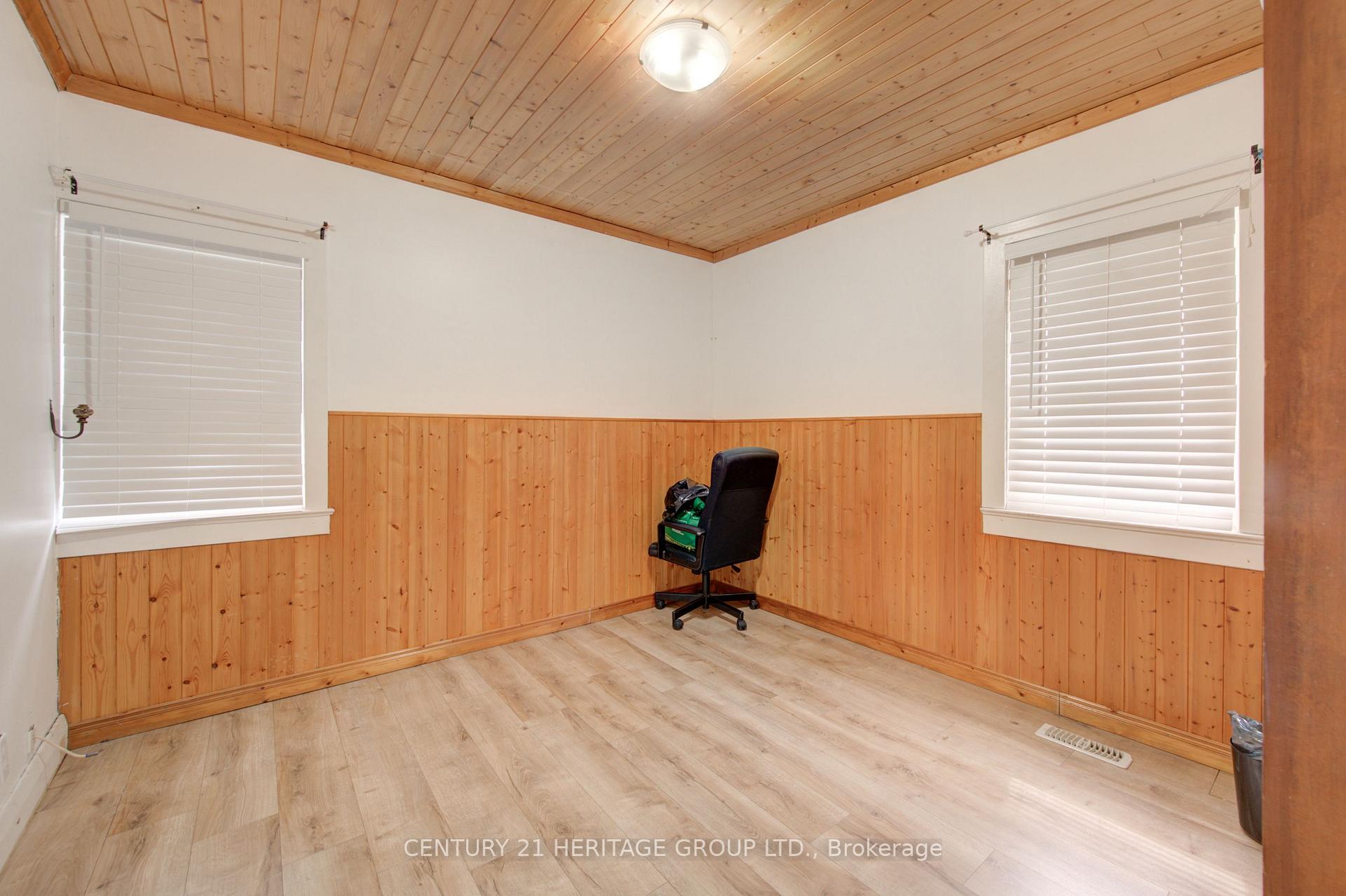Photo 26 of 42 Henry Street, Cambridge, Christopher-Champlain — HOMEH