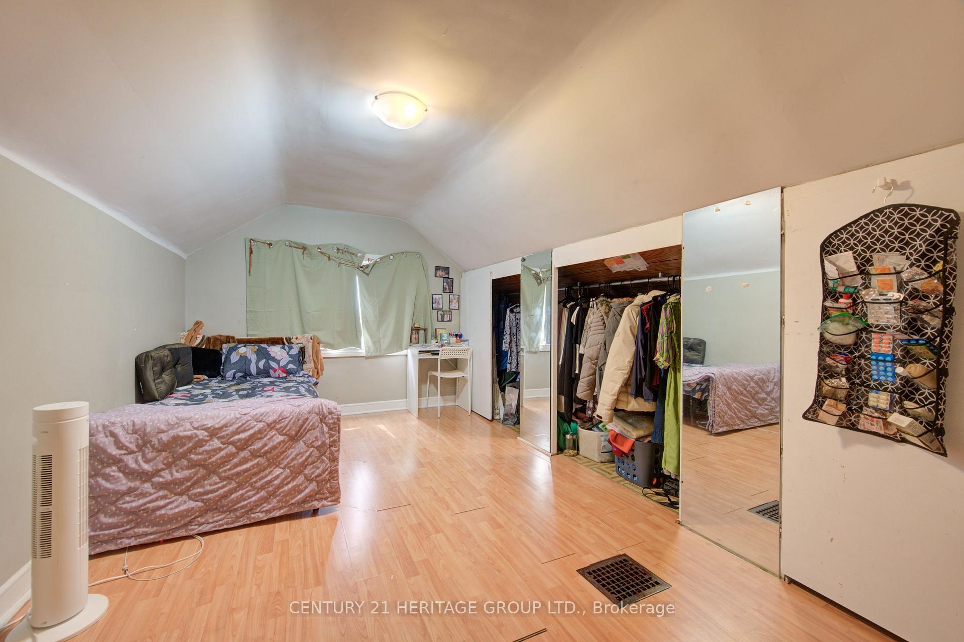 Photo 30 of 42 Henry Street, Cambridge, Christopher-Champlain — HOMEH