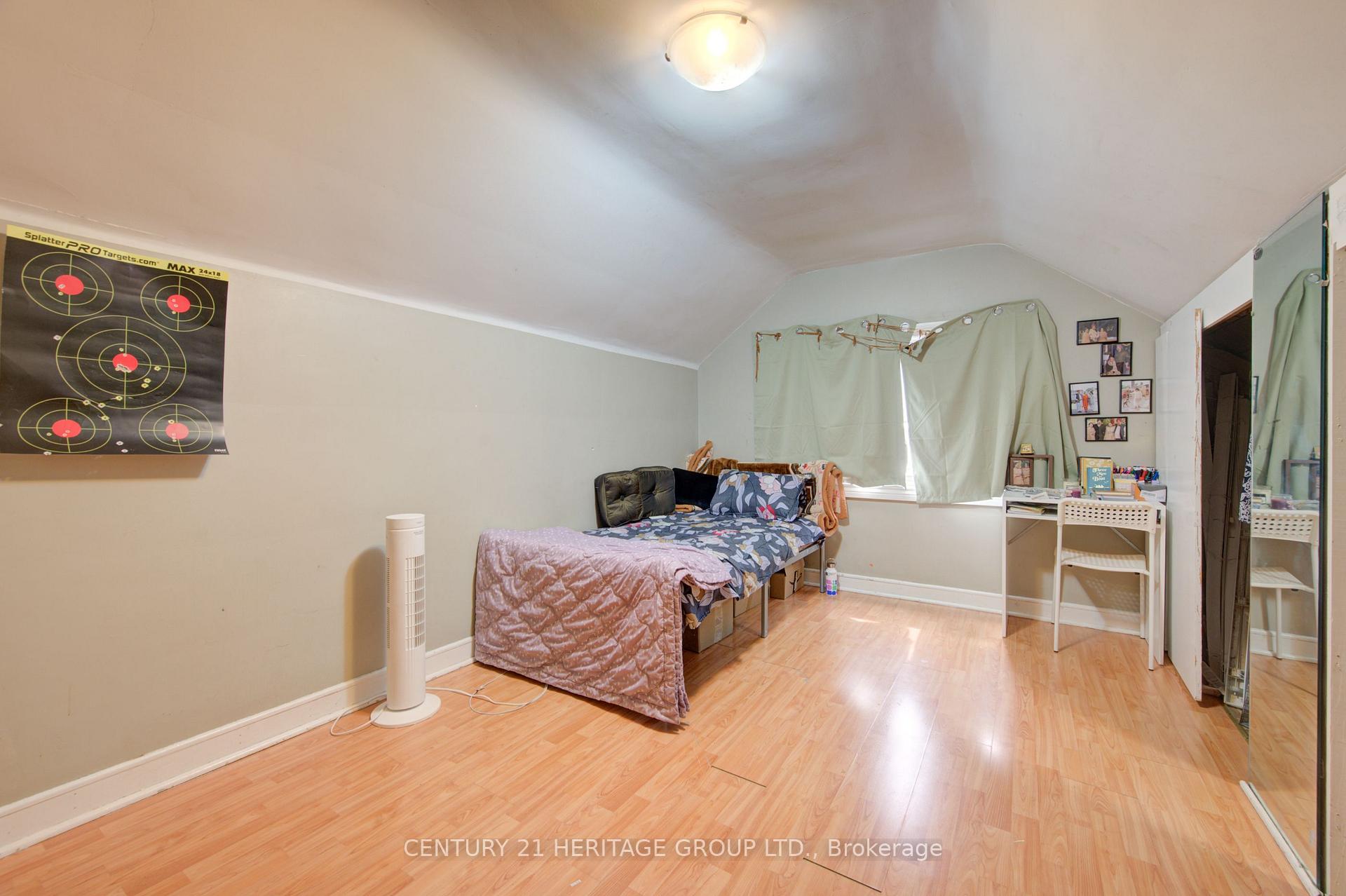 Photo 31 of 42 Henry Street, Cambridge, Christopher-Champlain — HOMEH