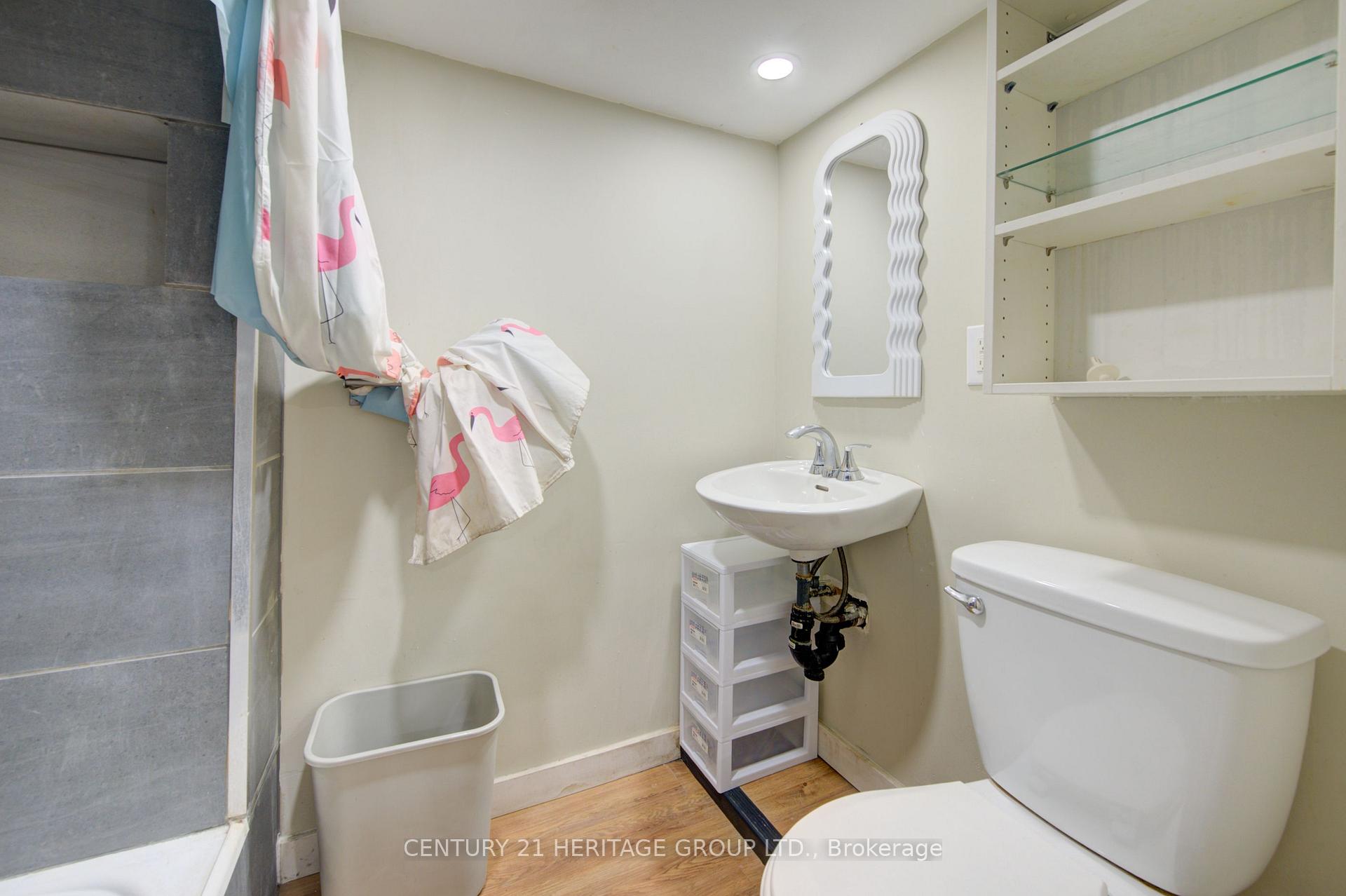 Photo 35 of 42 Henry Street, Cambridge, Christopher-Champlain — HOMEH
