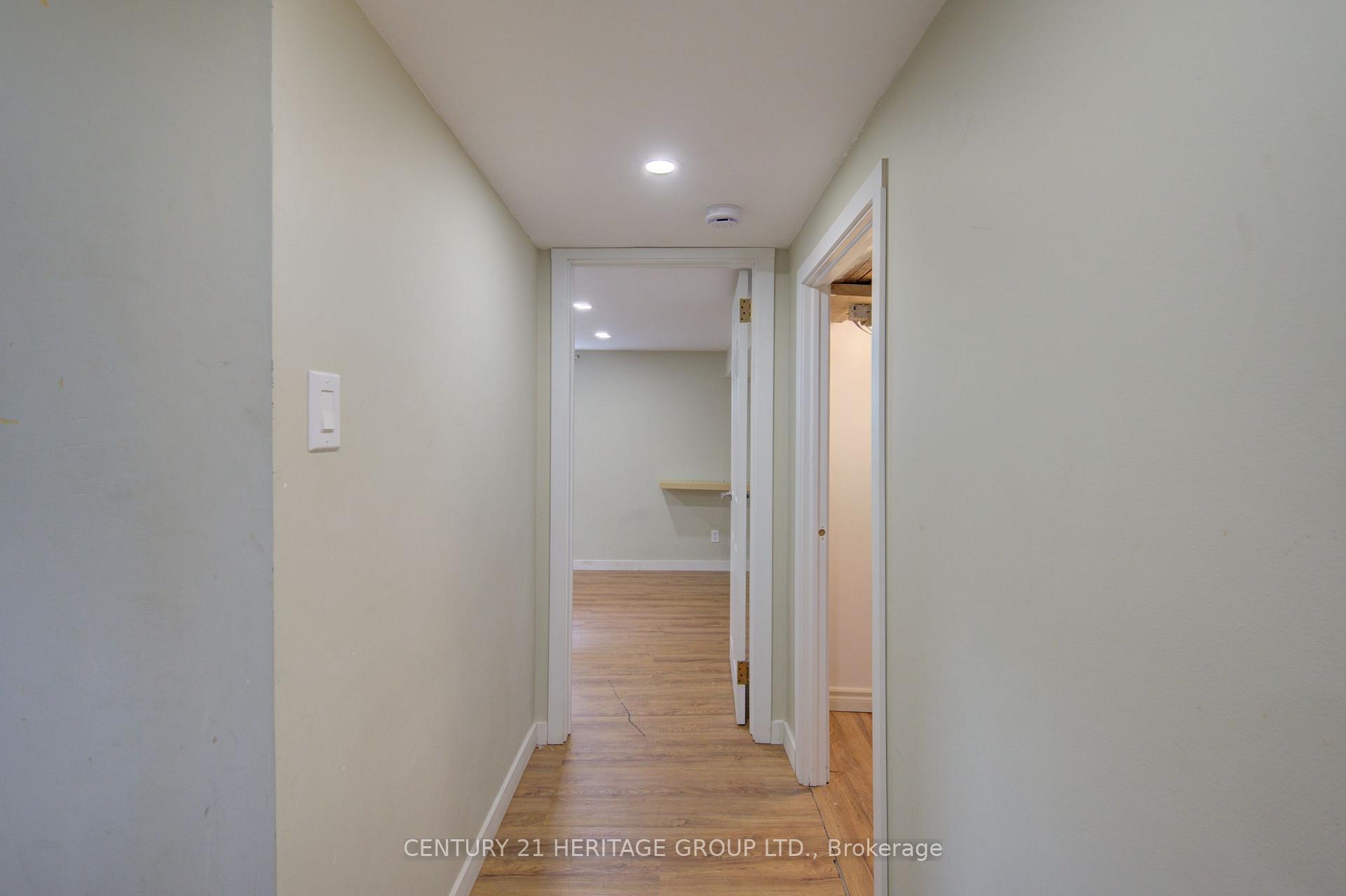 Photo 37 of 42 Henry Street, Cambridge, Christopher-Champlain — HOMEH