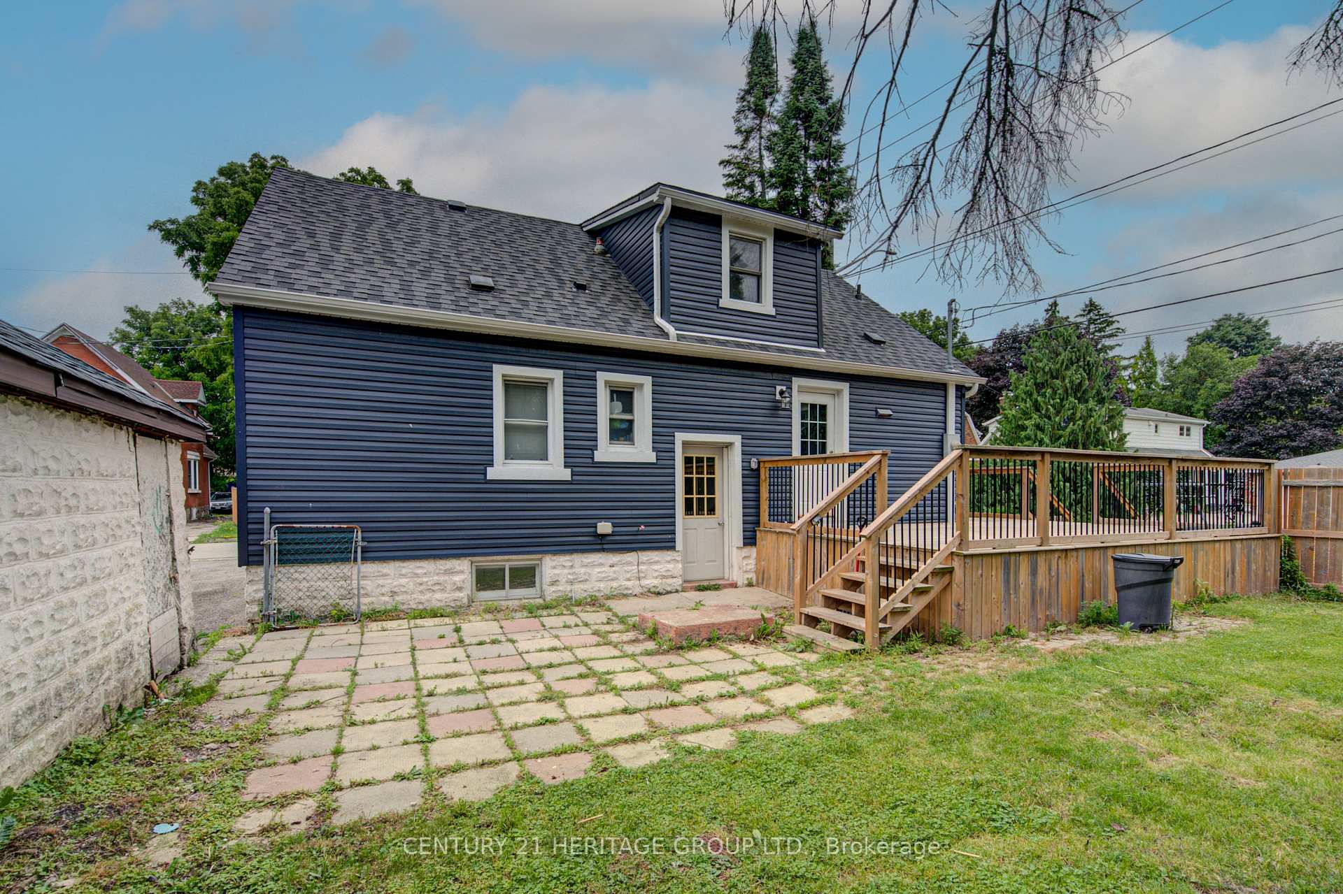 Photo 43 of 42 Henry Street, Cambridge, Christopher-Champlain — HOMEH