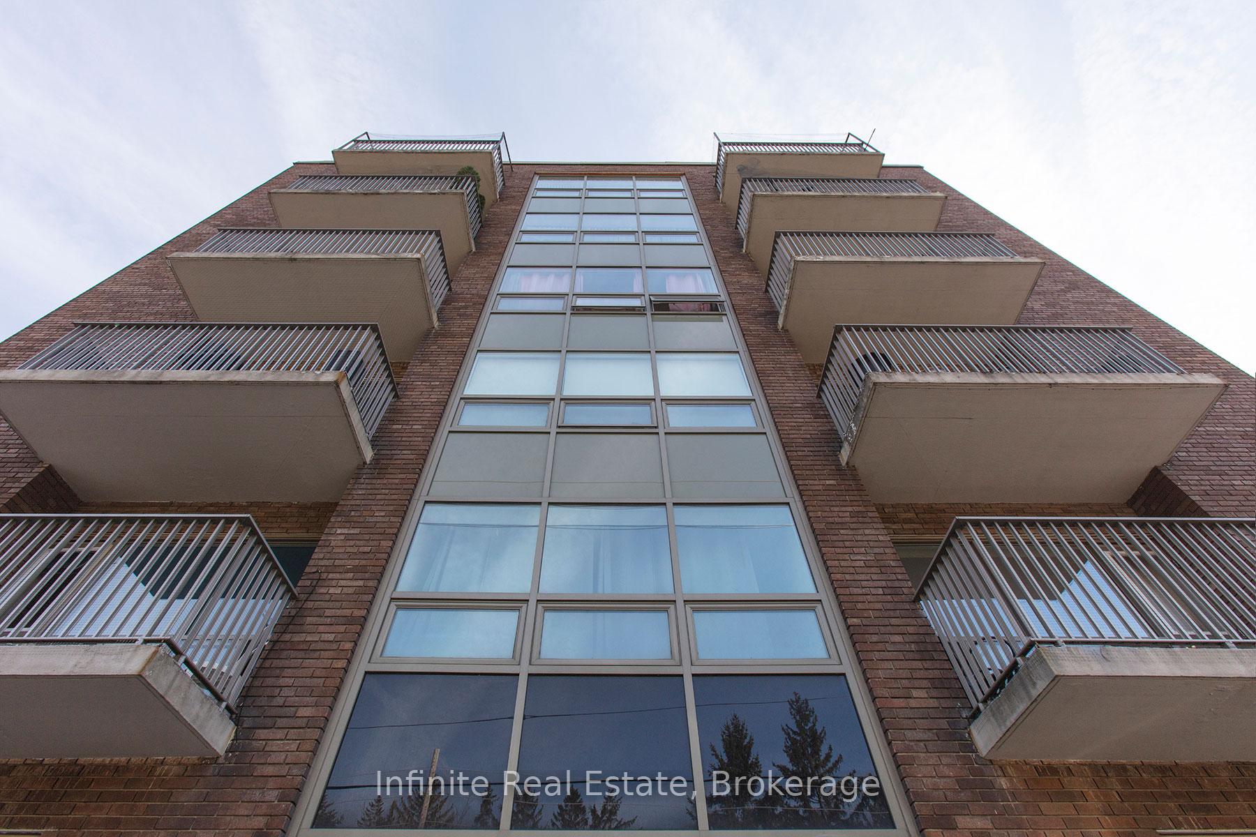 Photo 2 of Unit 303, 1291 Bayview Avenue, Toronto, Leaside — HOMEH