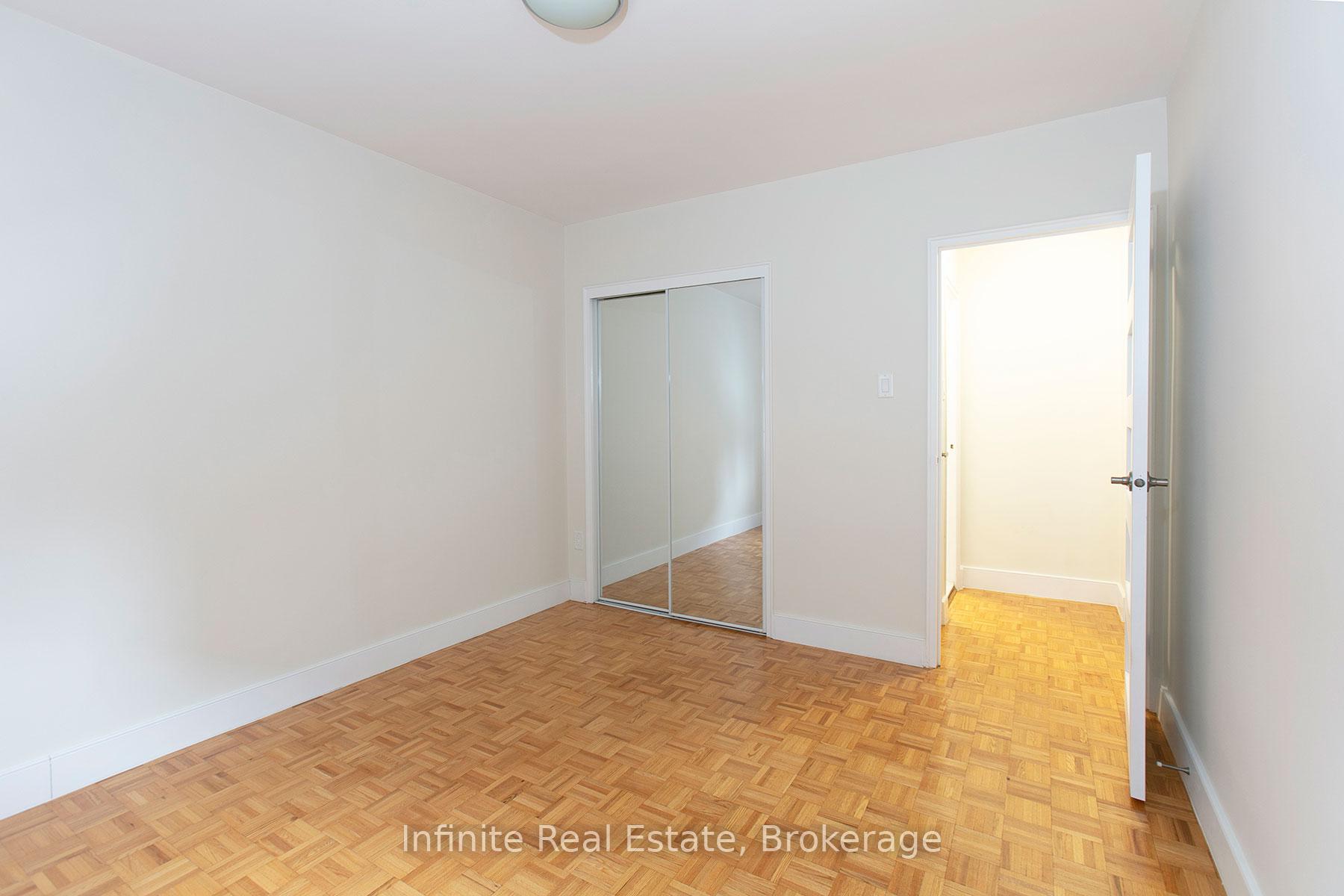 Photo 7 of Unit 303, 1291 Bayview Avenue, Toronto, Leaside — HOMEH