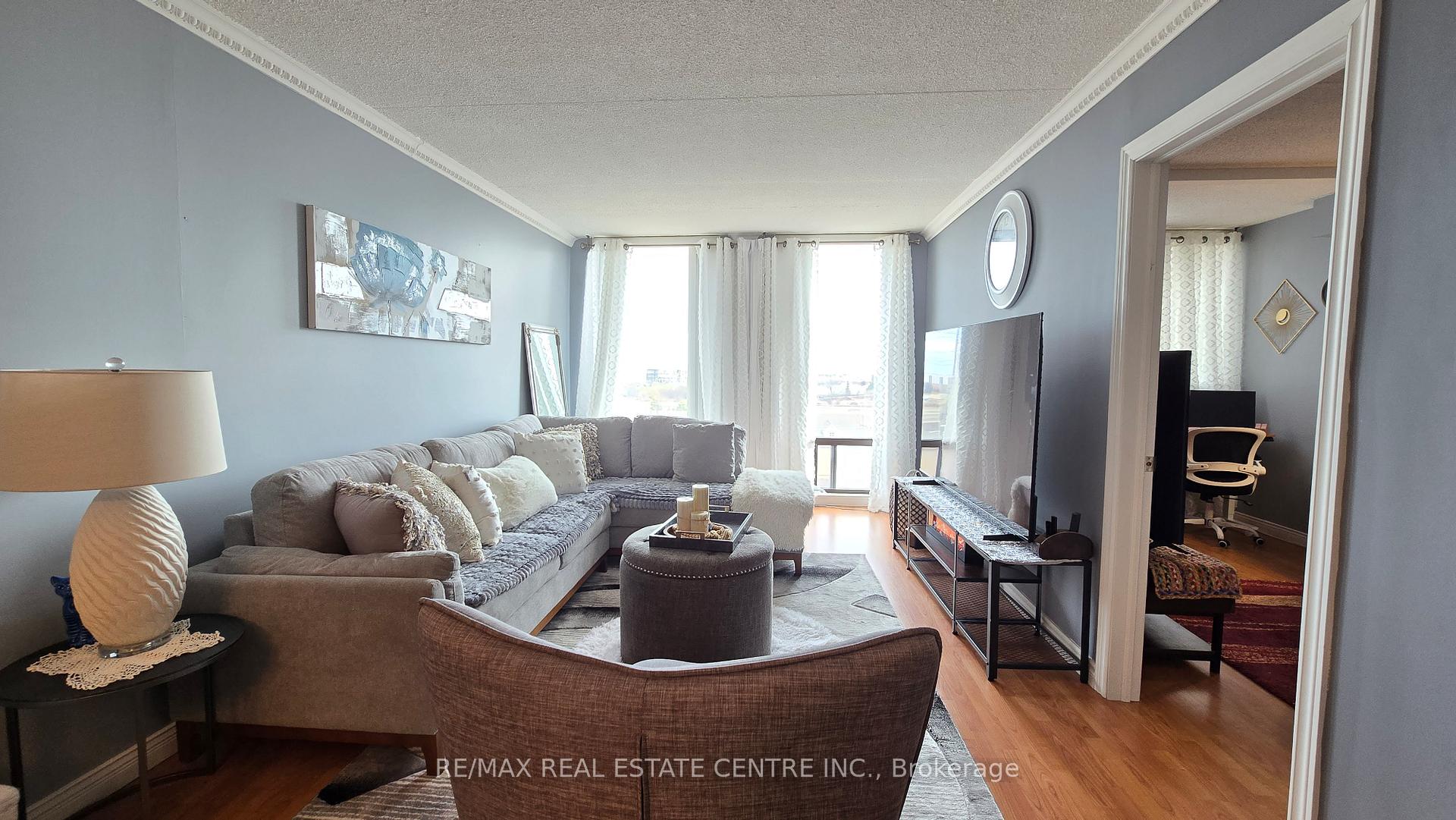 Photo 13 of Unit 609, 1540 Pickering Parkway, Pickering, Town Centre — HOMEH