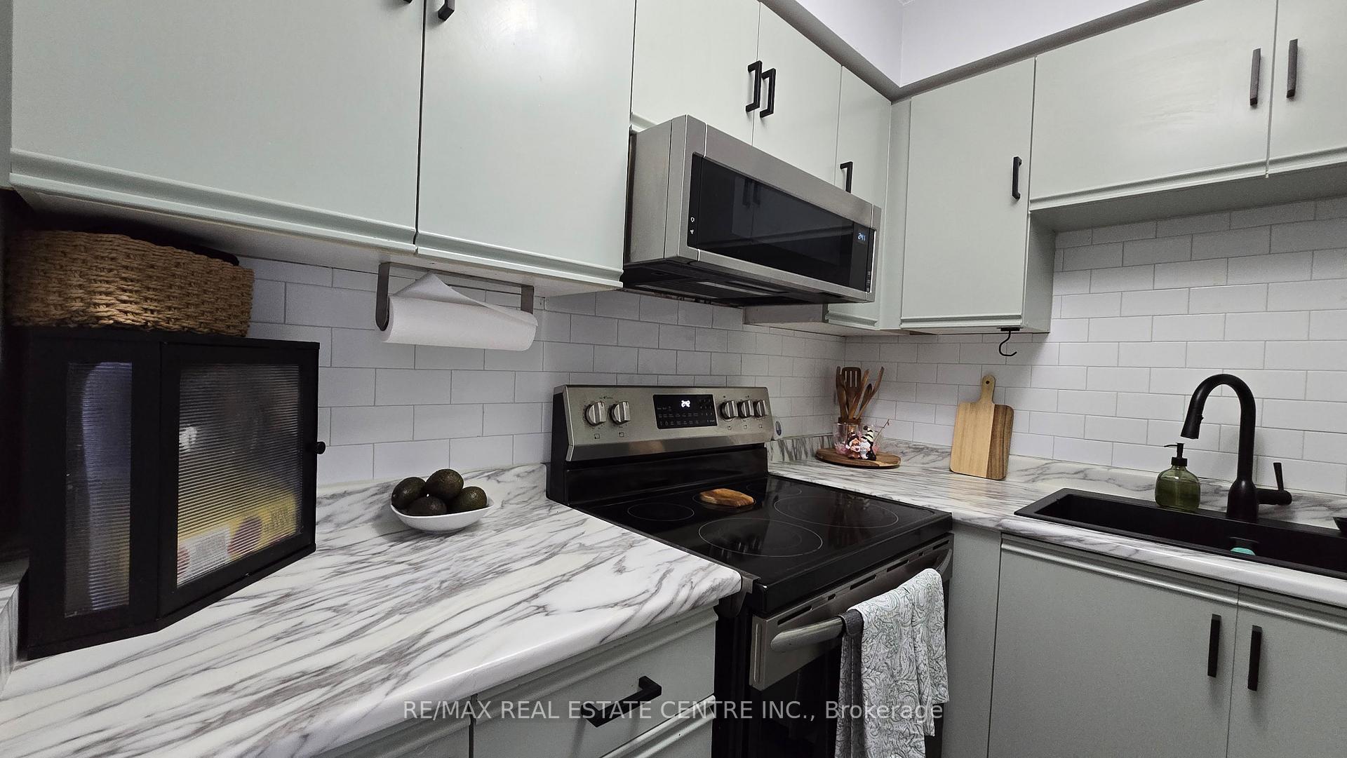 Photo 34 of Unit 609, 1540 Pickering Parkway, Pickering, Town Centre — HOMEH