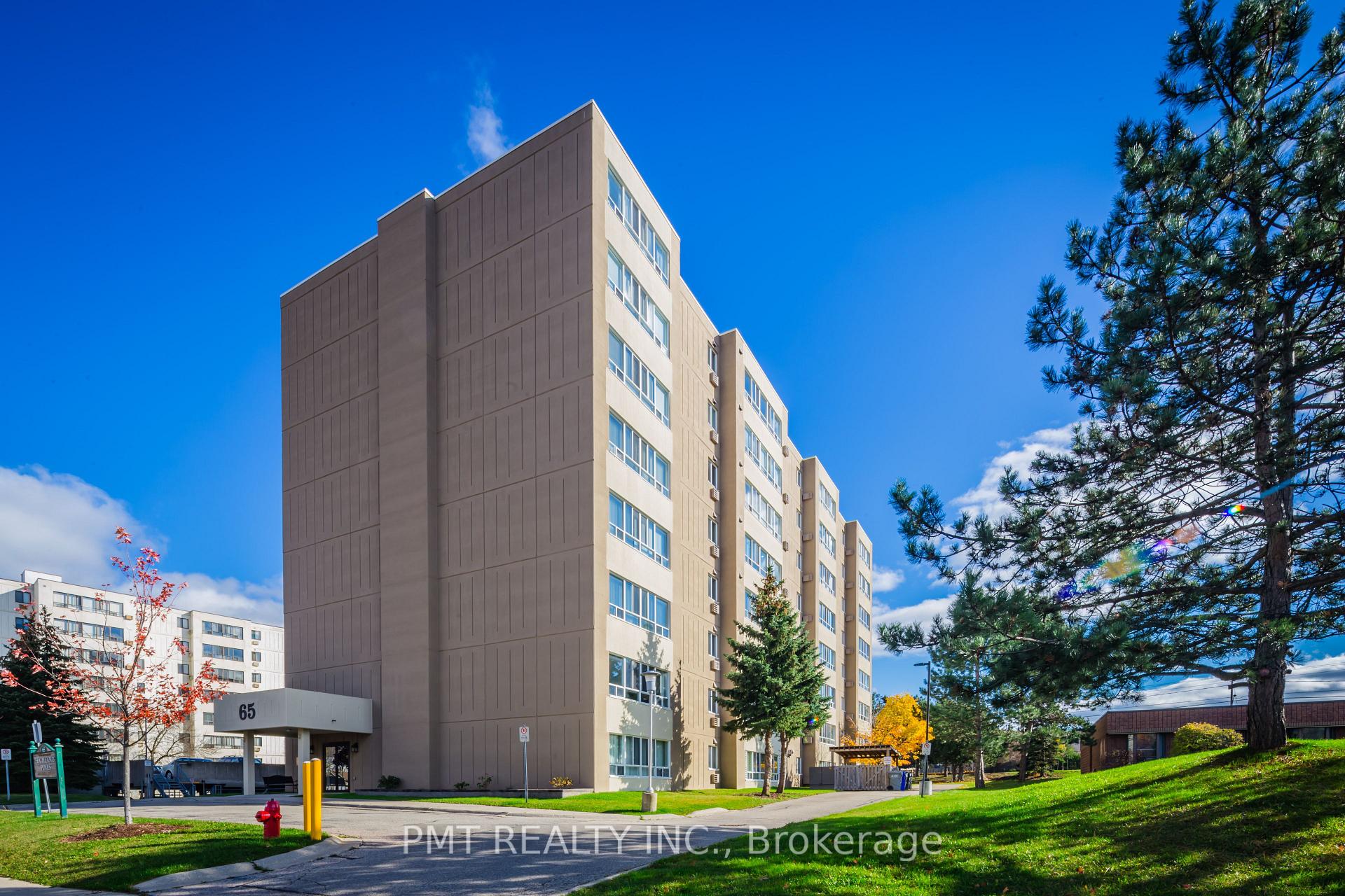 Front of Unit 303, 65 Highland Crescent