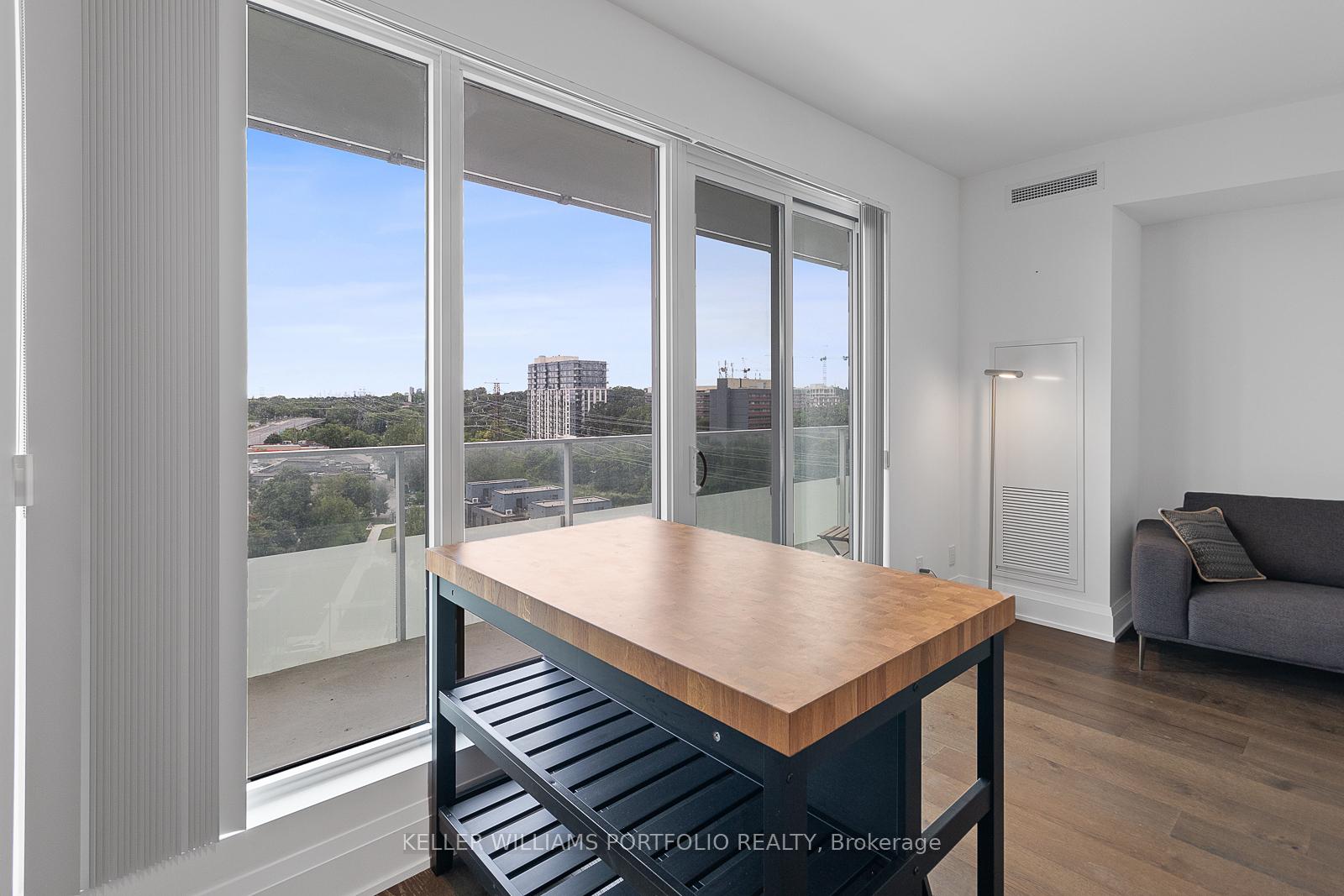 Photo 10 of Unit 809, 20 Brin Drive, Etobicoke, Edenbridge-Humber Valley — HOMEH