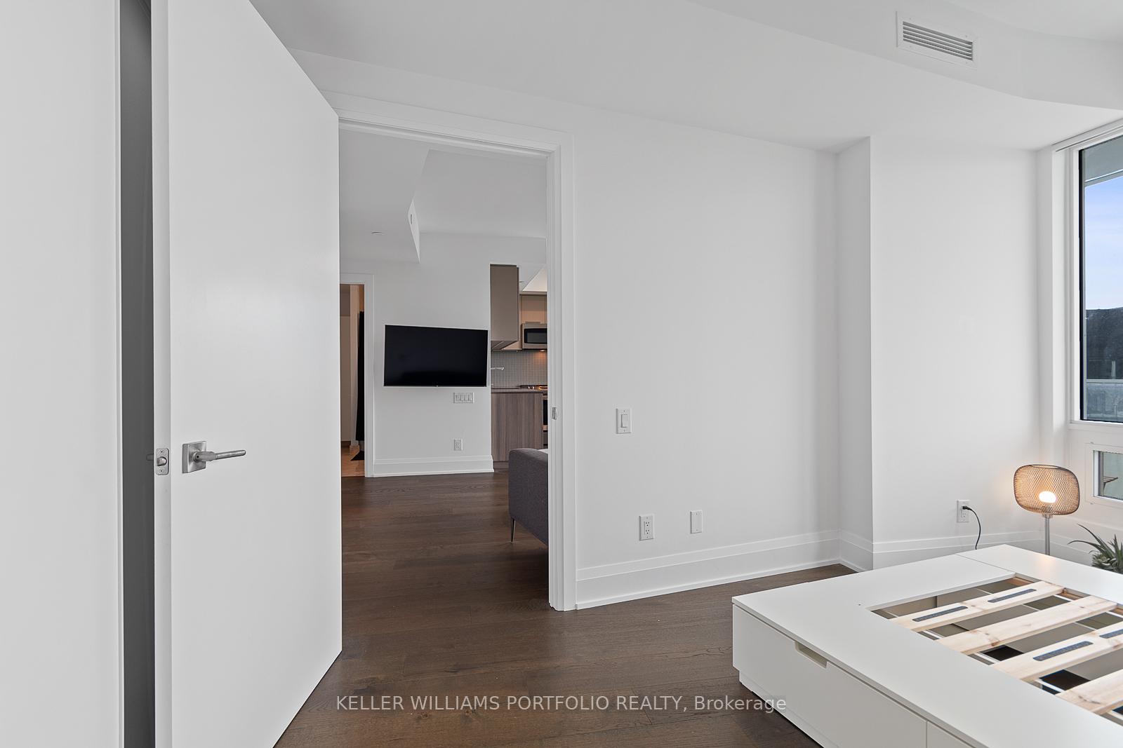 Photo 15 of Unit 809, 20 Brin Drive, Etobicoke, Edenbridge-Humber Valley — HOMEH