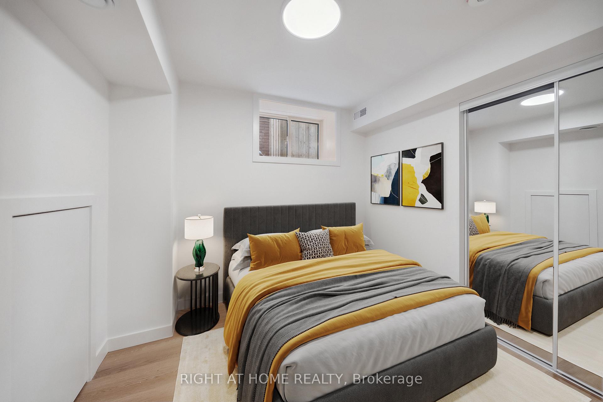 Photo 5 of Unit 6, 112 Walmer Road, Toronto, The Annex — HOMEH