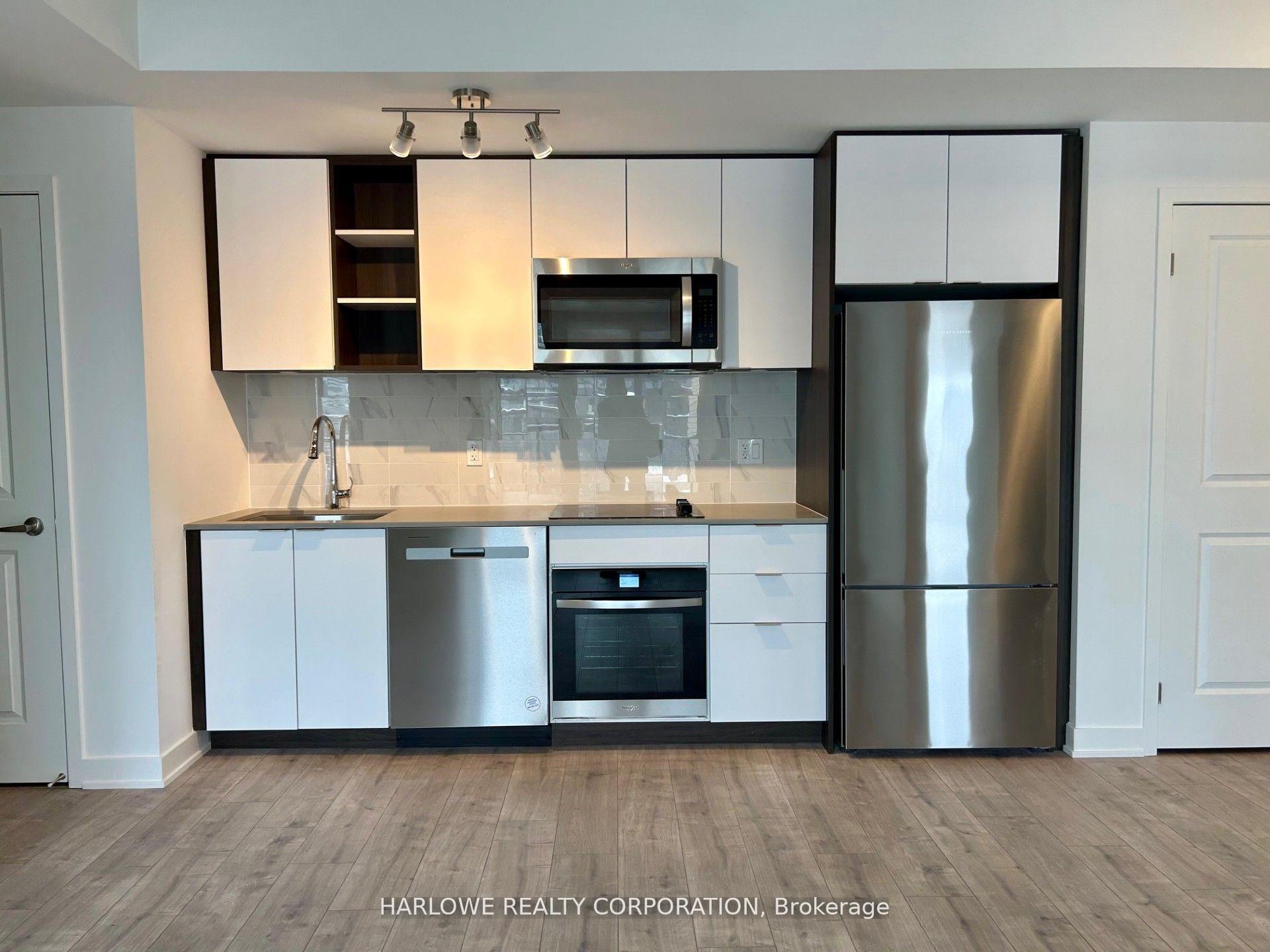 Front of Unit 1108, 543 Richmond Street W