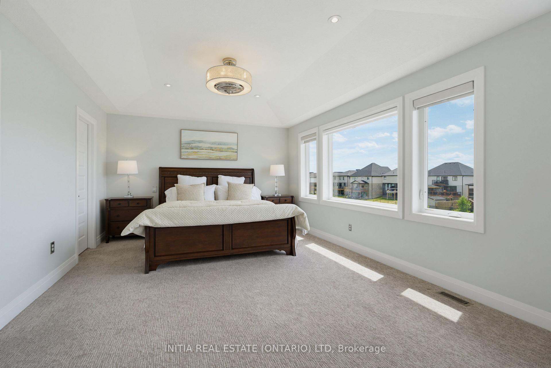 Photo 13 of 1258 Silverfox Drive, London, North S — HOMEH