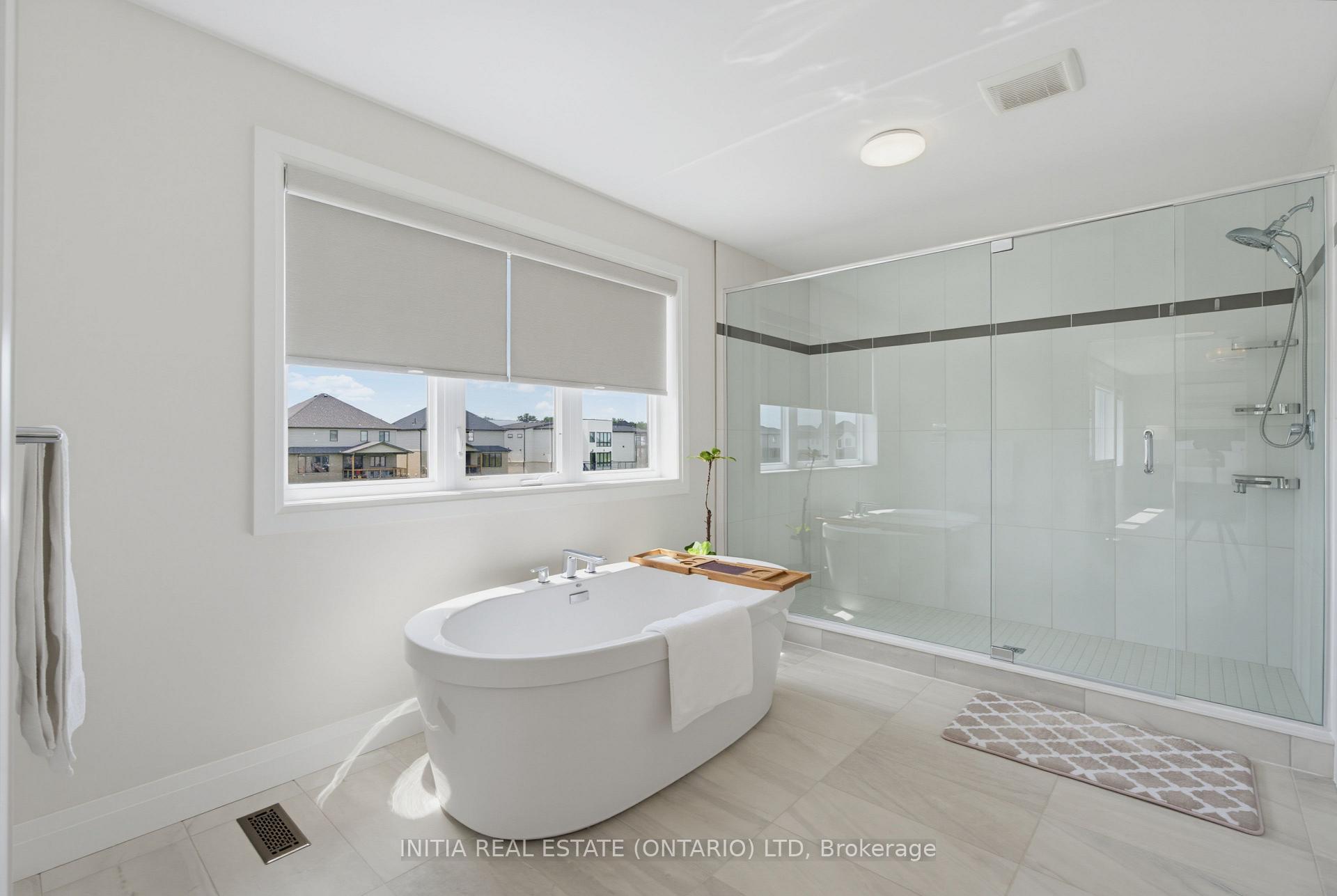 Photo 16 of 1258 Silverfox Drive, London, North S — HOMEH