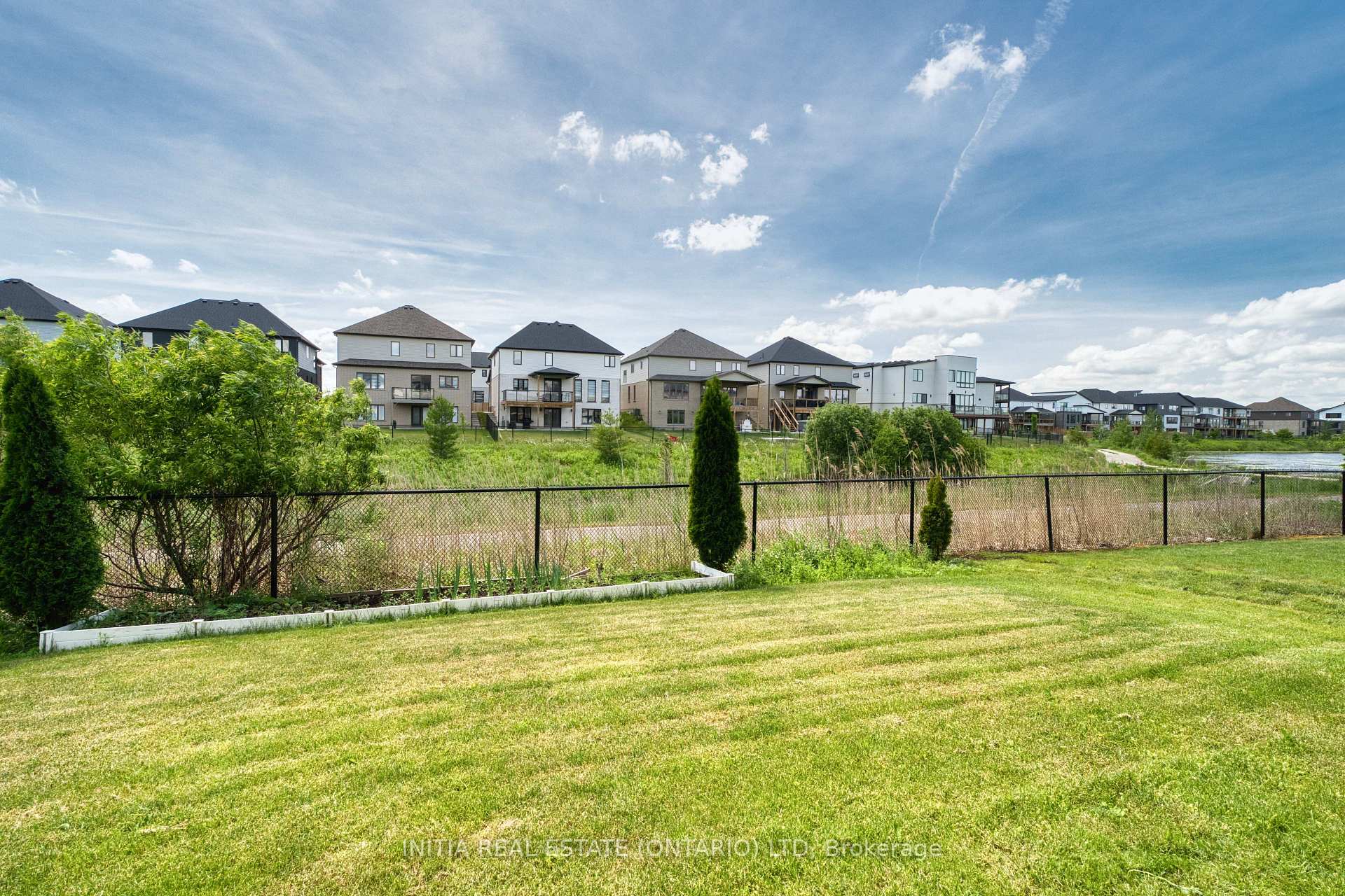 Photo 31 of 1258 Silverfox Drive, London, North S — HOMEH