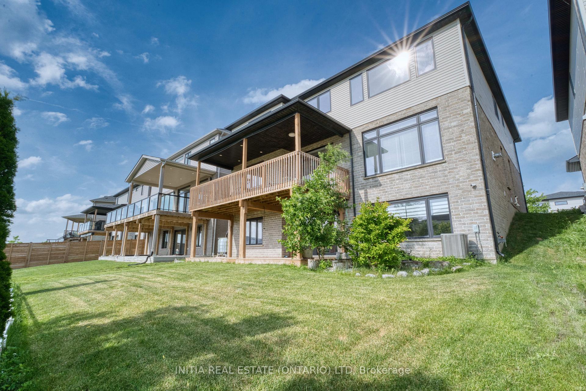 Photo 32 of 1258 Silverfox Drive, London, North S — HOMEH