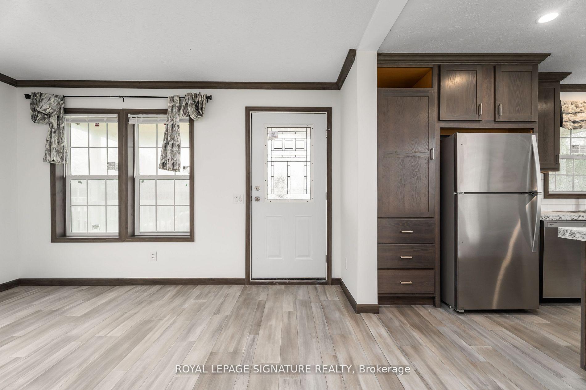 Photo 2 of 12 Briarwood Place, Innisfil, Cookstown — HOMEH