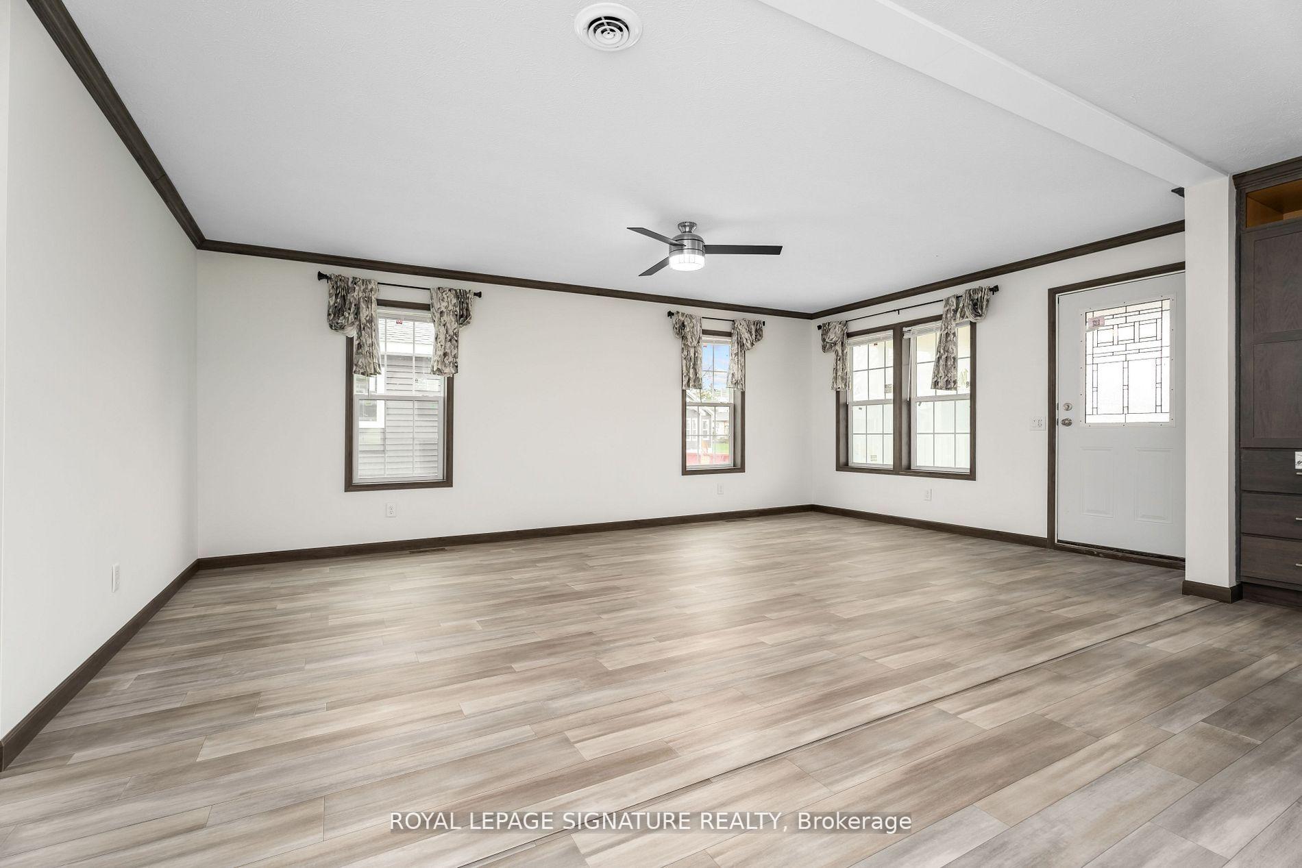 Photo 5 of 12 Briarwood Place, Innisfil, Cookstown — HOMEH