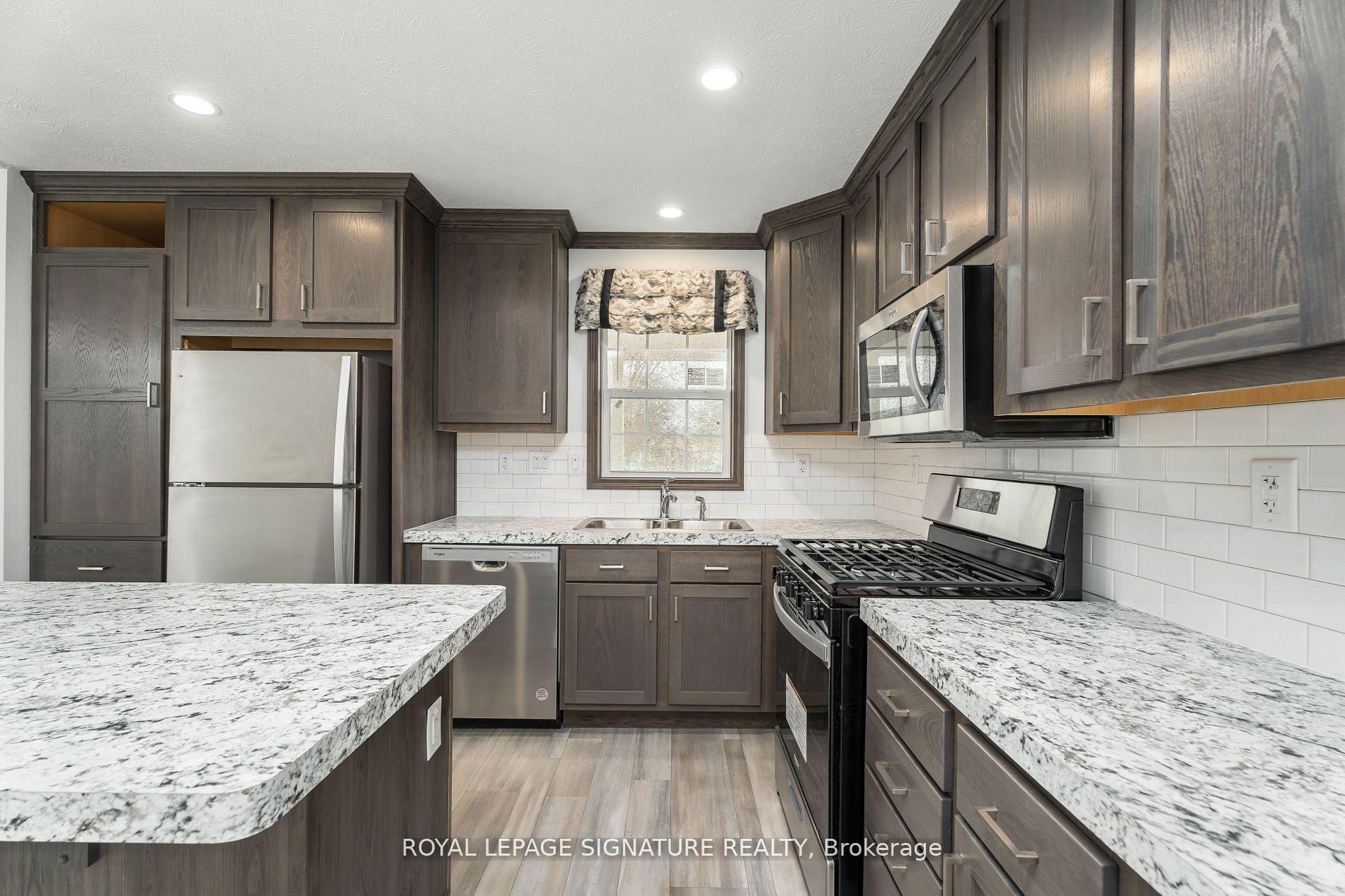 Photo 12 of 12 Briarwood Place, Innisfil, Cookstown — HOMEH