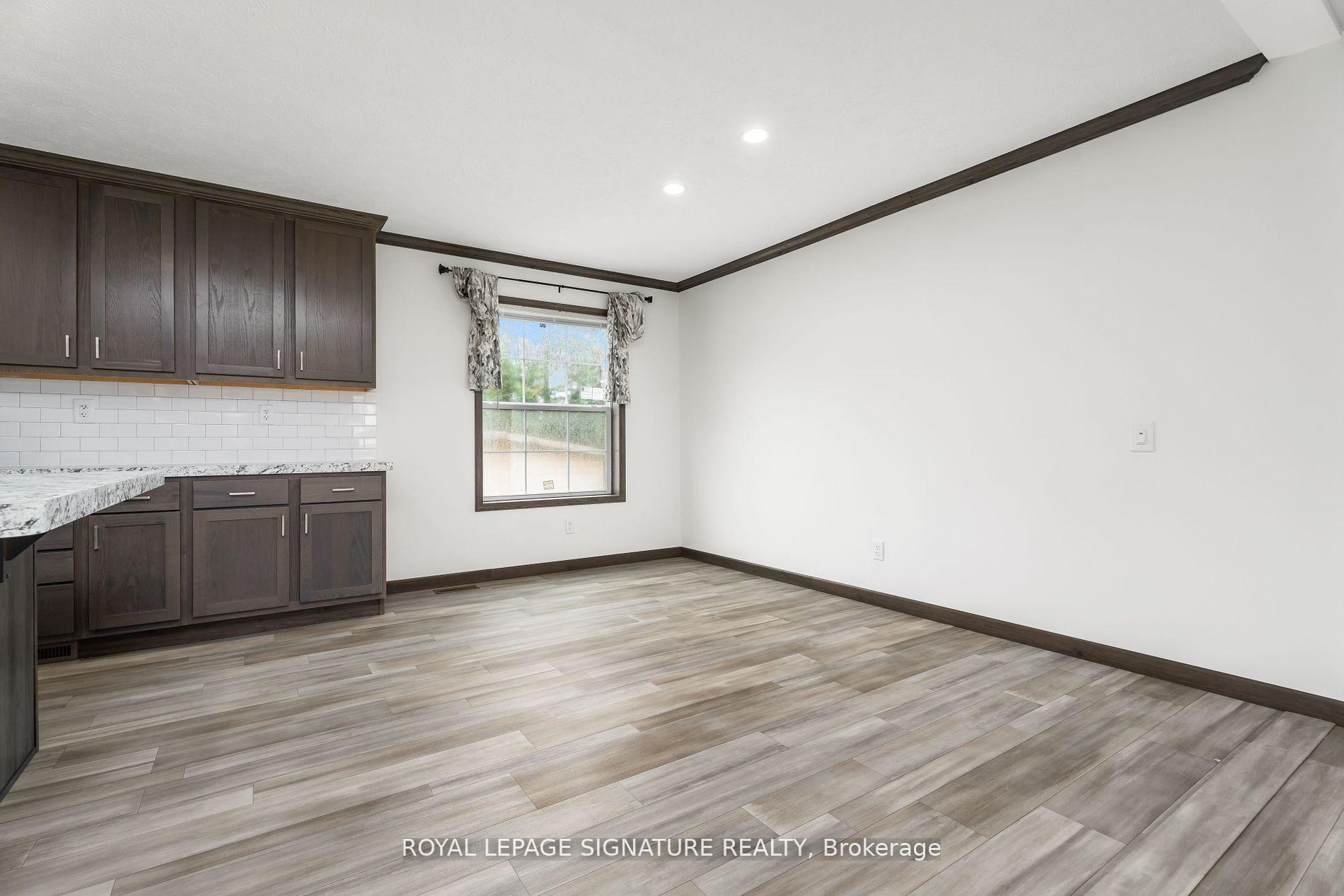 Photo 17 of 12 Briarwood Place, Innisfil, Cookstown — HOMEH