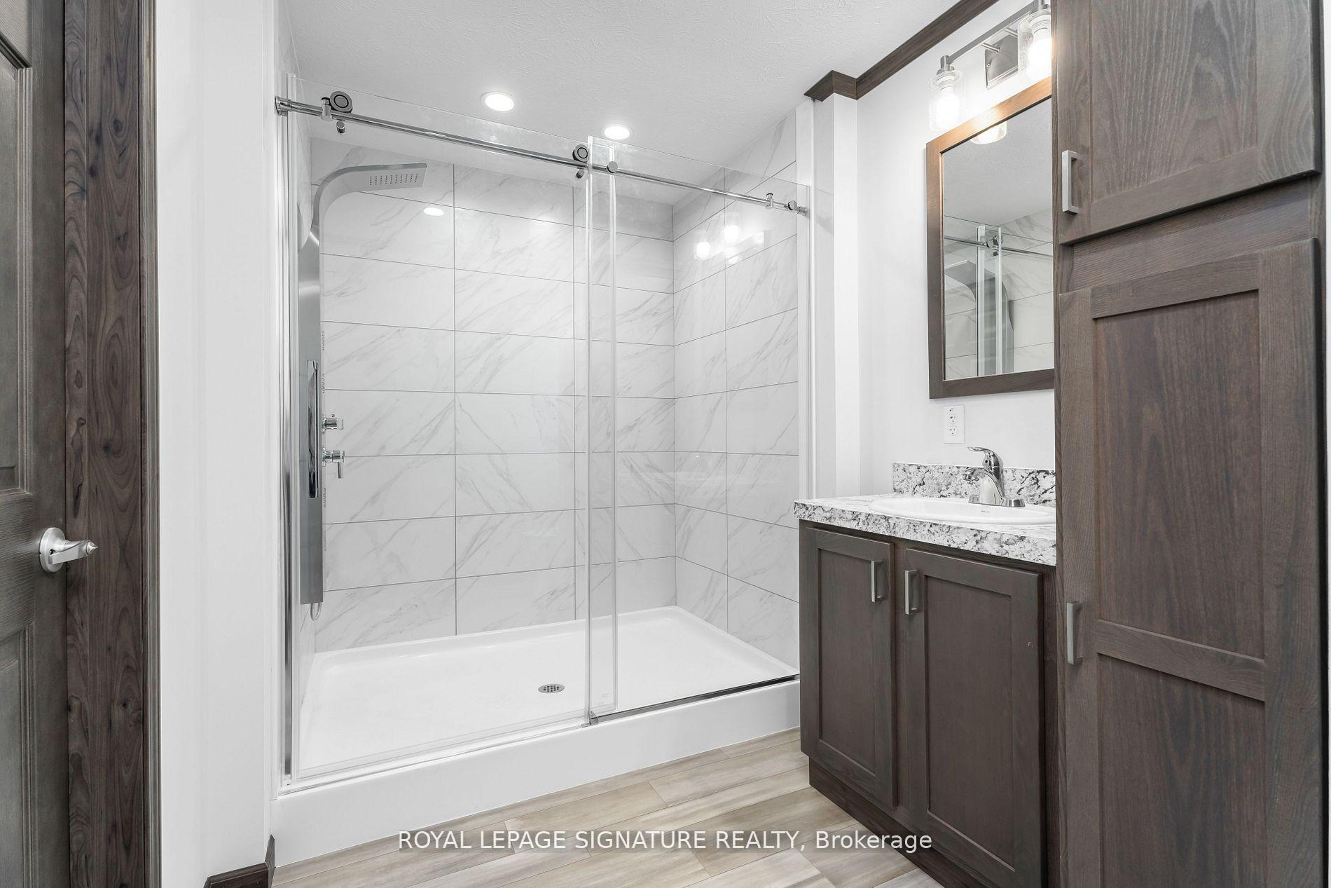 Photo 21 of 12 Briarwood Place, Innisfil, Cookstown — HOMEH