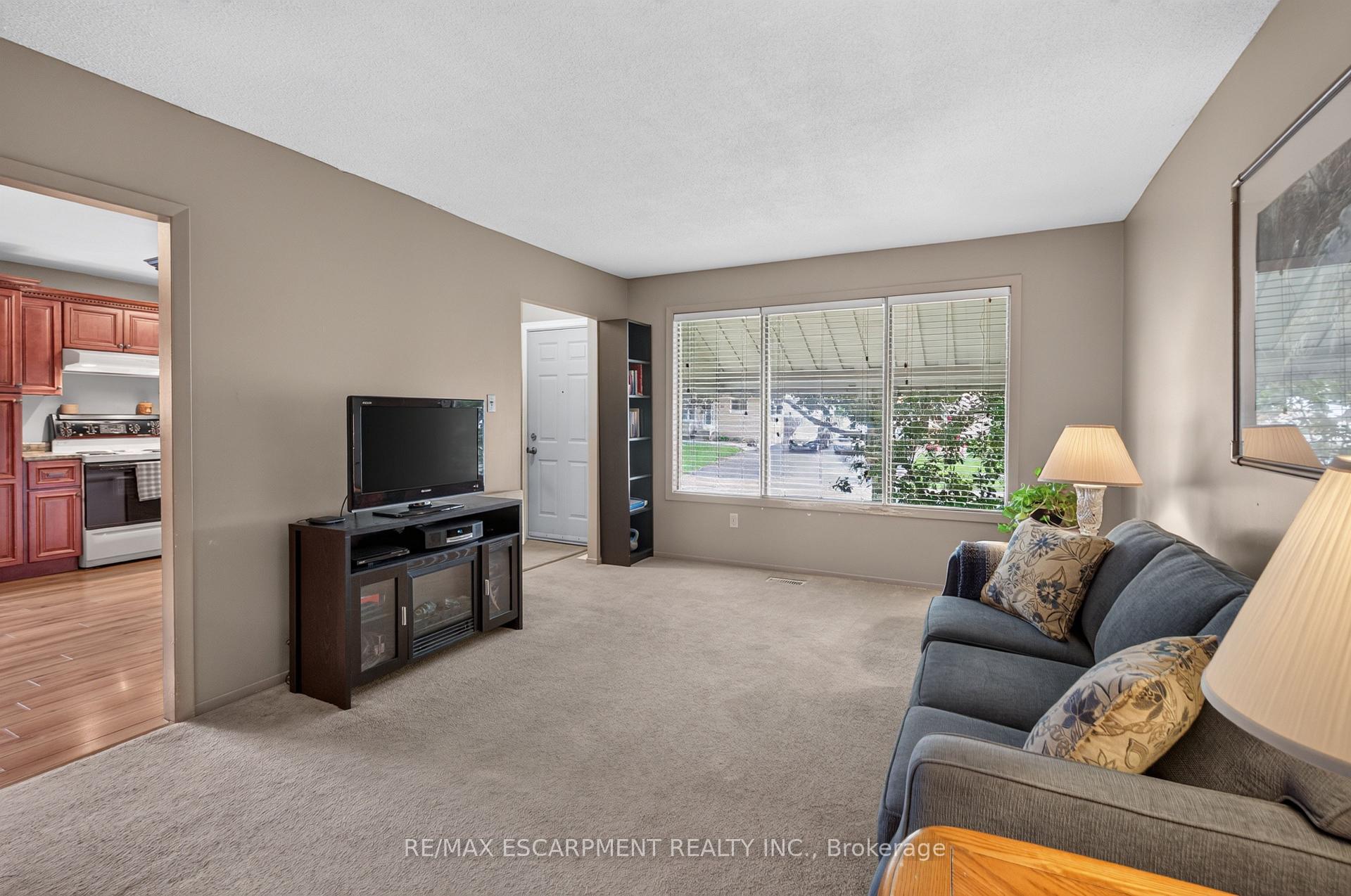 Photo 4 of 28 Boston Crescent, Hamilton, Berrisfield — HOMEH