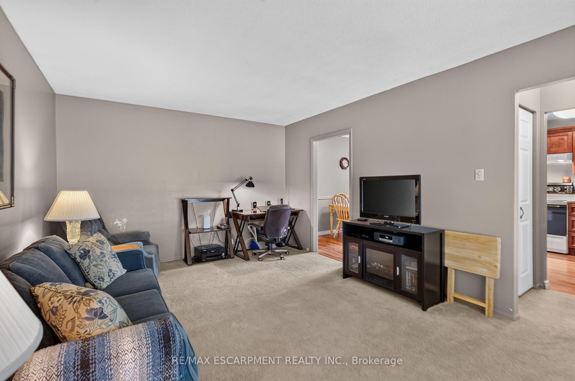 Photo 5 of 28 Boston Crescent, Hamilton, Berrisfield — HOMEH