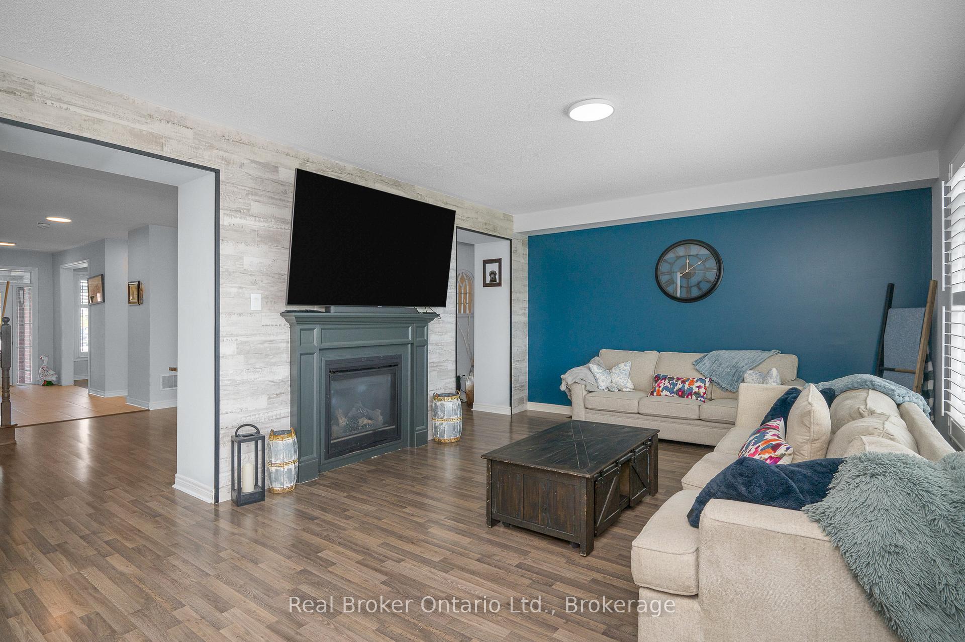 Photo 13 of 3 Newbrook Street, Brant, Paris — HOMEH