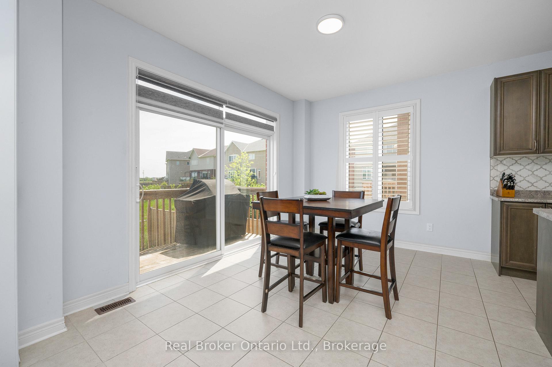 Photo 14 of 3 Newbrook Street, Brant, Paris — HOMEH