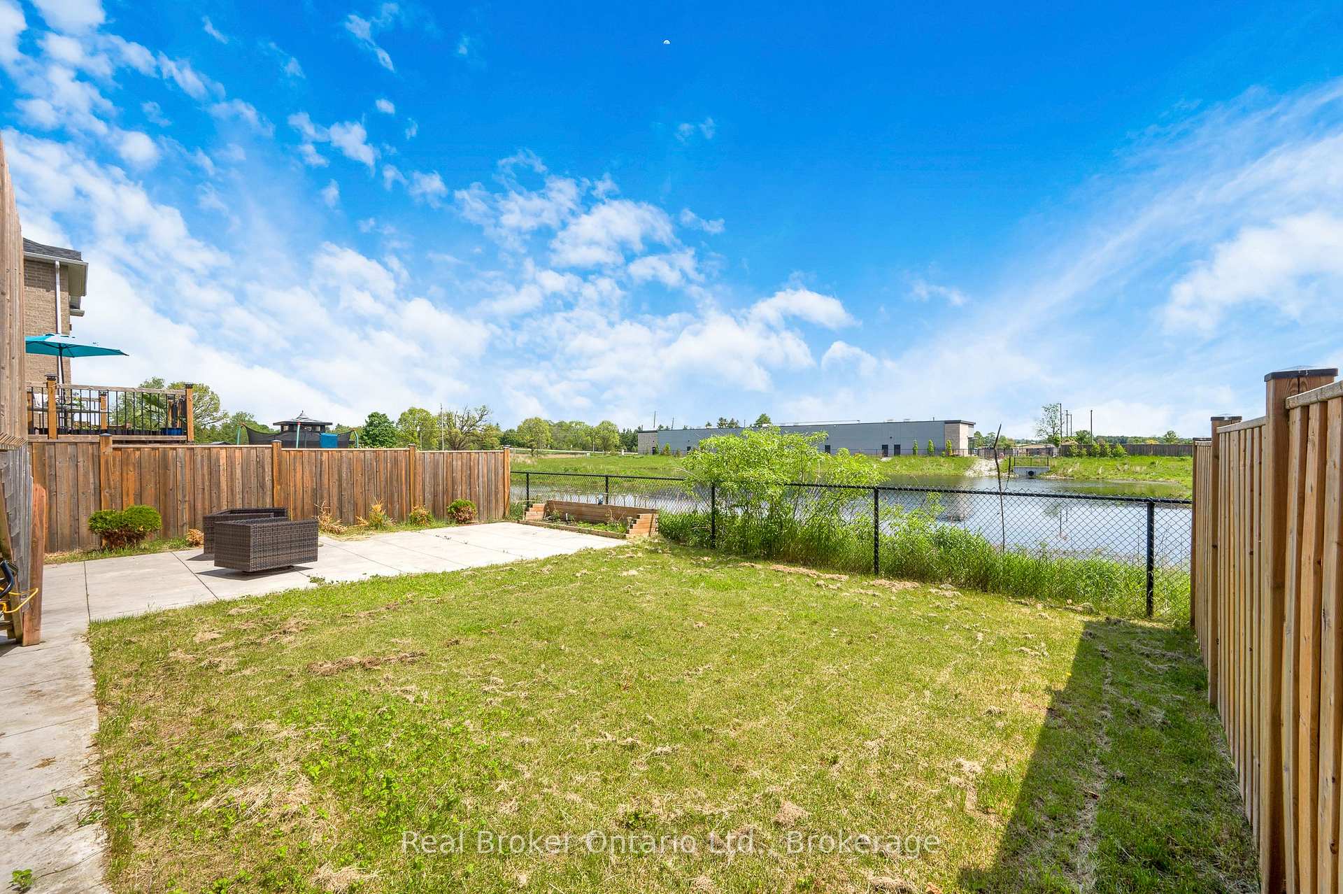 Photo 45 of 3 Newbrook Street, Brant, Paris — HOMEH