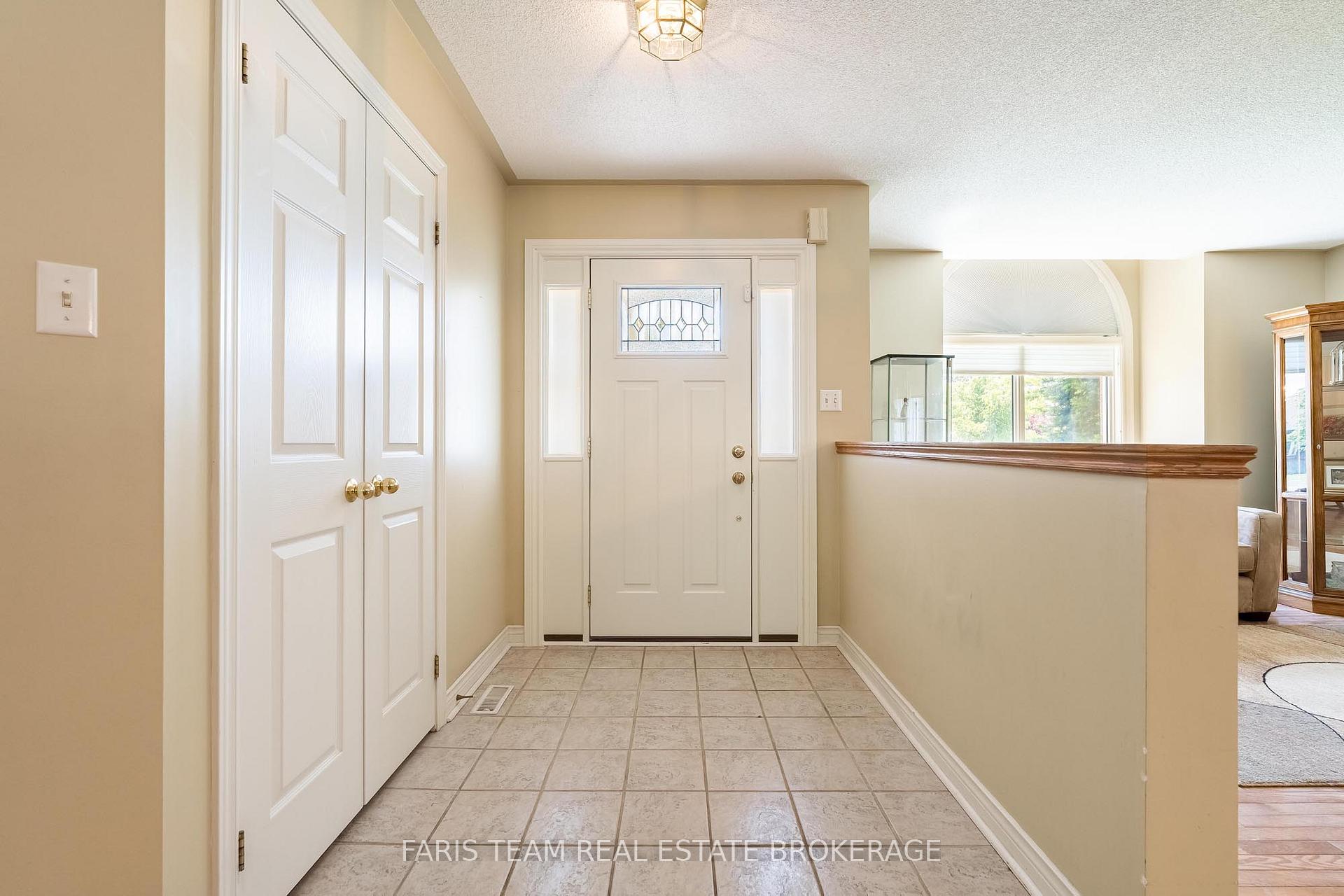 Photo 5 of 36 Bayshore Boulevard, Barrie, Bayshore — HOMEH