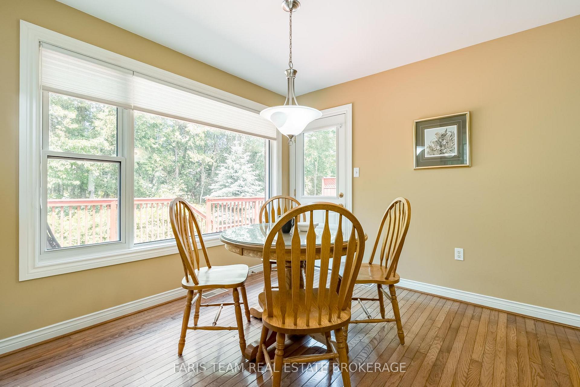 Photo 10 of 36 Bayshore Boulevard, Barrie, Bayshore — HOMEH