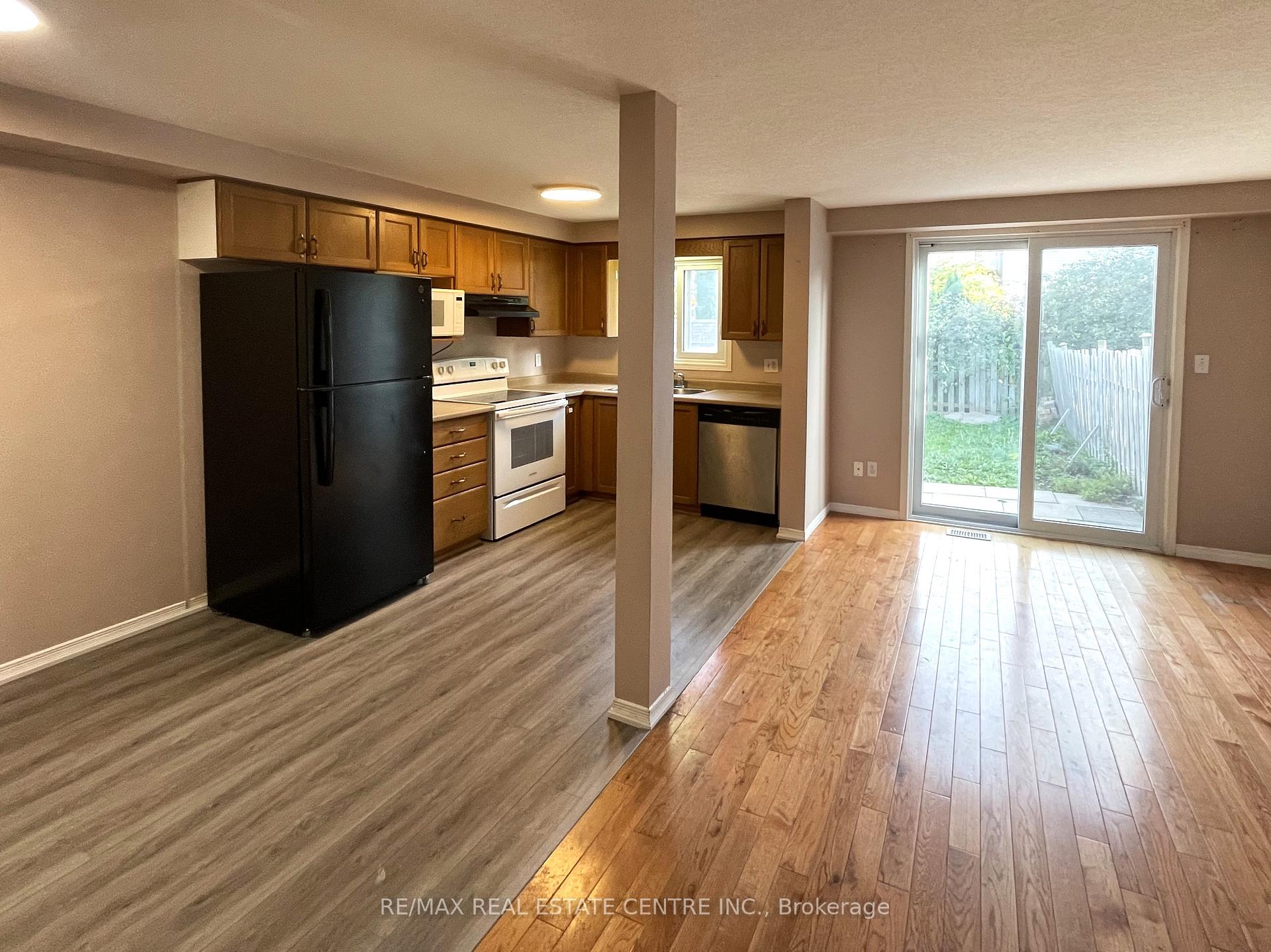 Photo 3 of 300 Activa Avenue, Waterloo — HOMEH